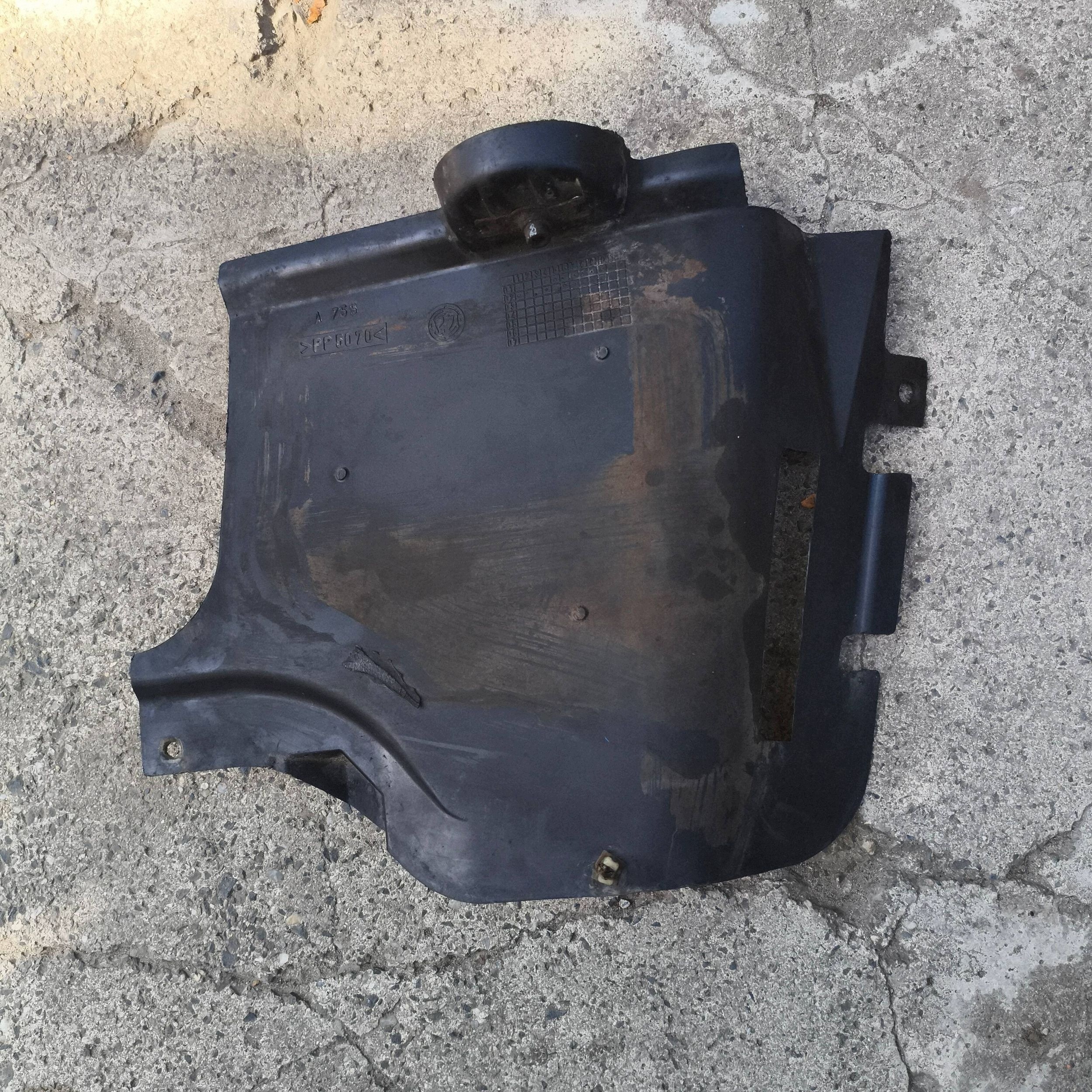 mudguard front cover rolek alternator right front Alfa Romeo 156 1.9 8V