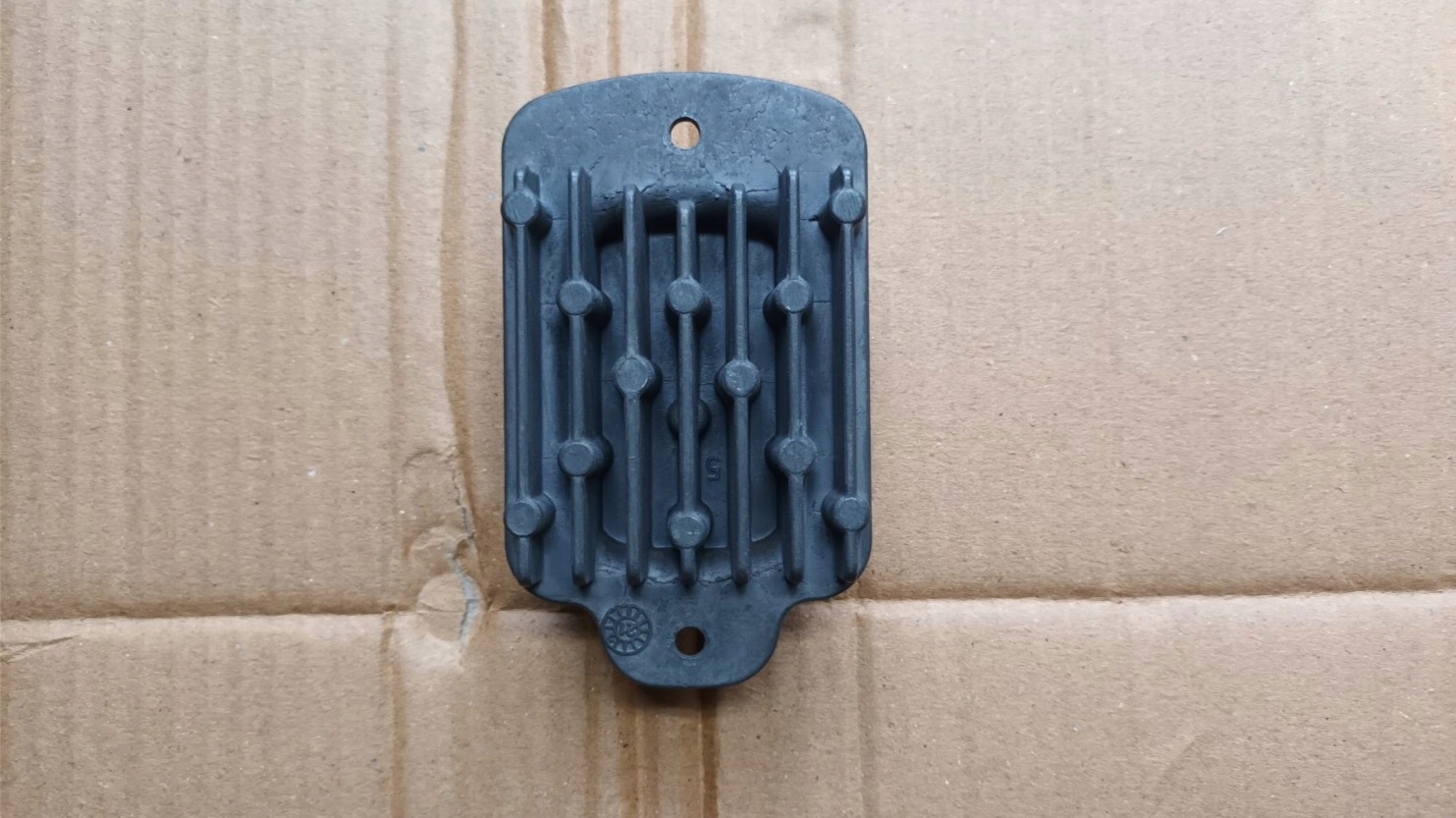 MODULE LED FORD KUGA III 19-> PRISE 6 PIN