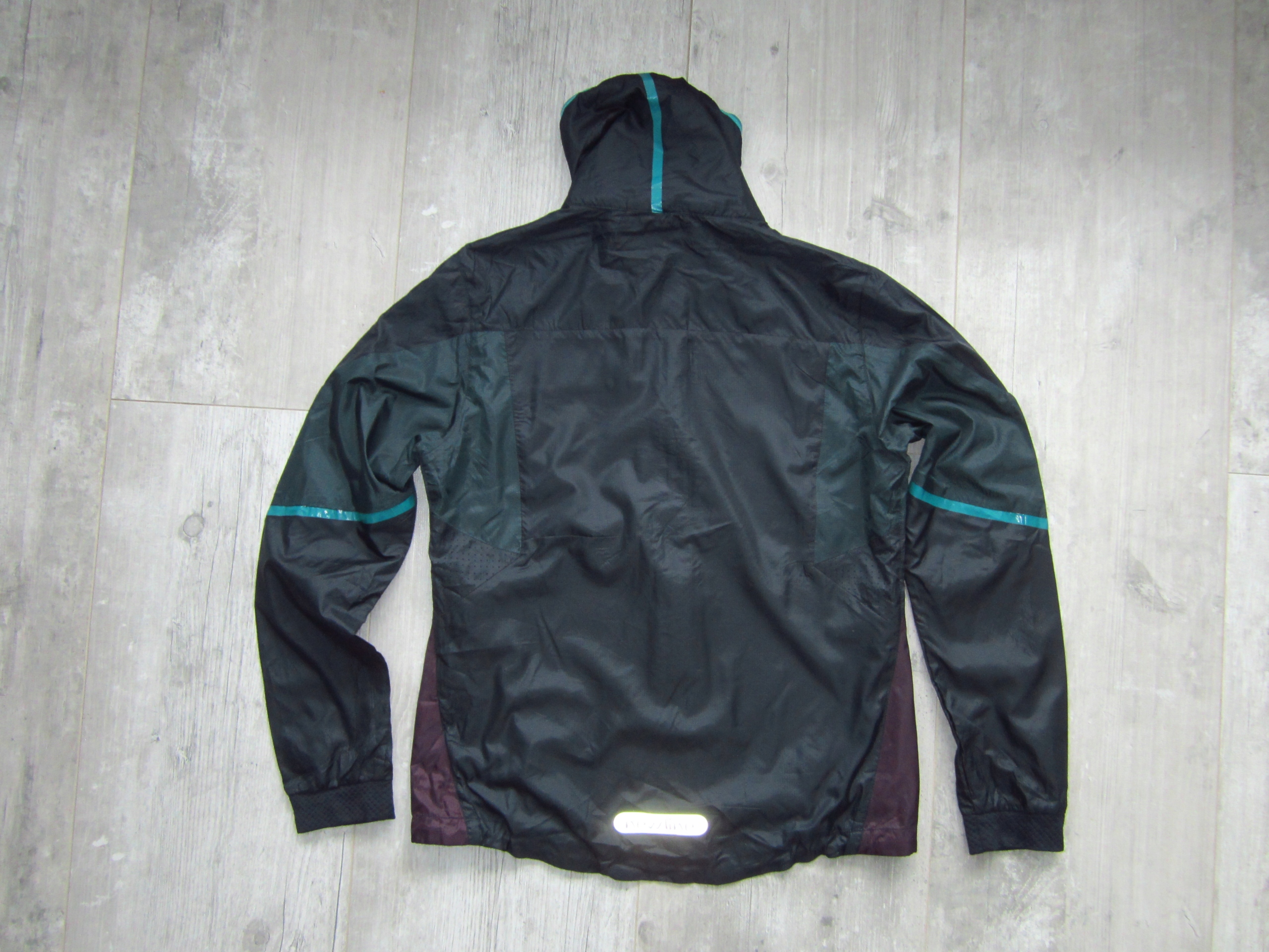 NEWLINE_M (38)_Running Outwear Marka inna