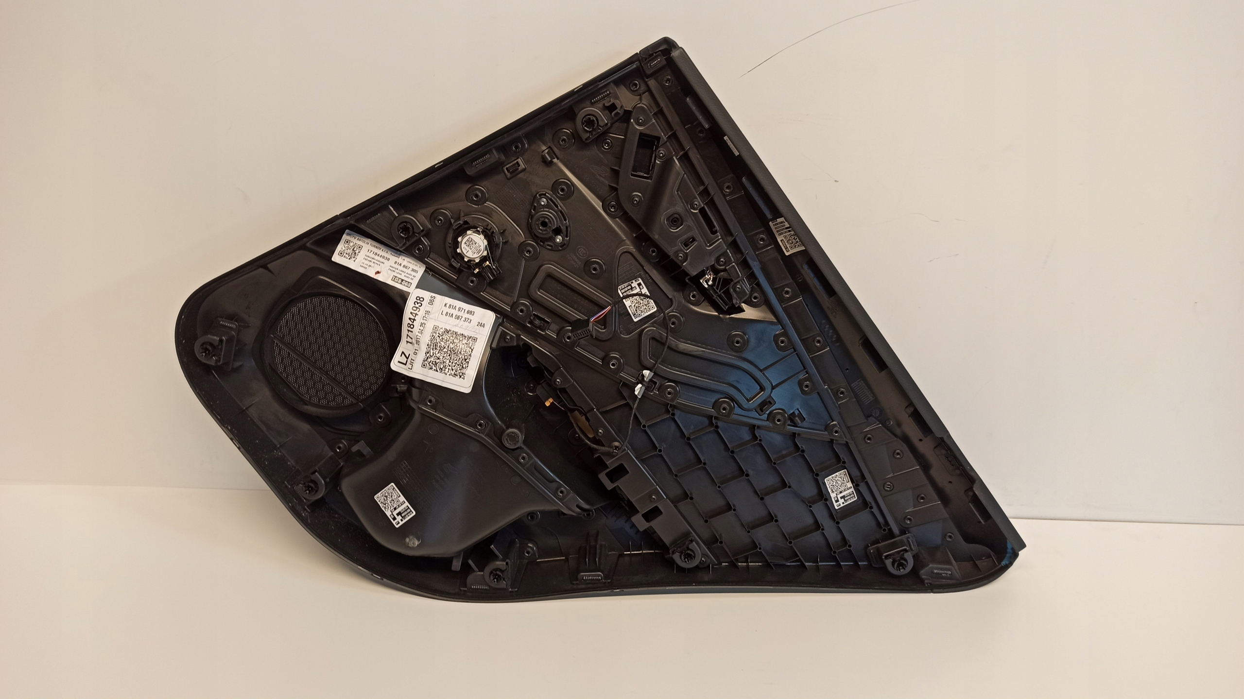дверные карты Audi OE 81A867305