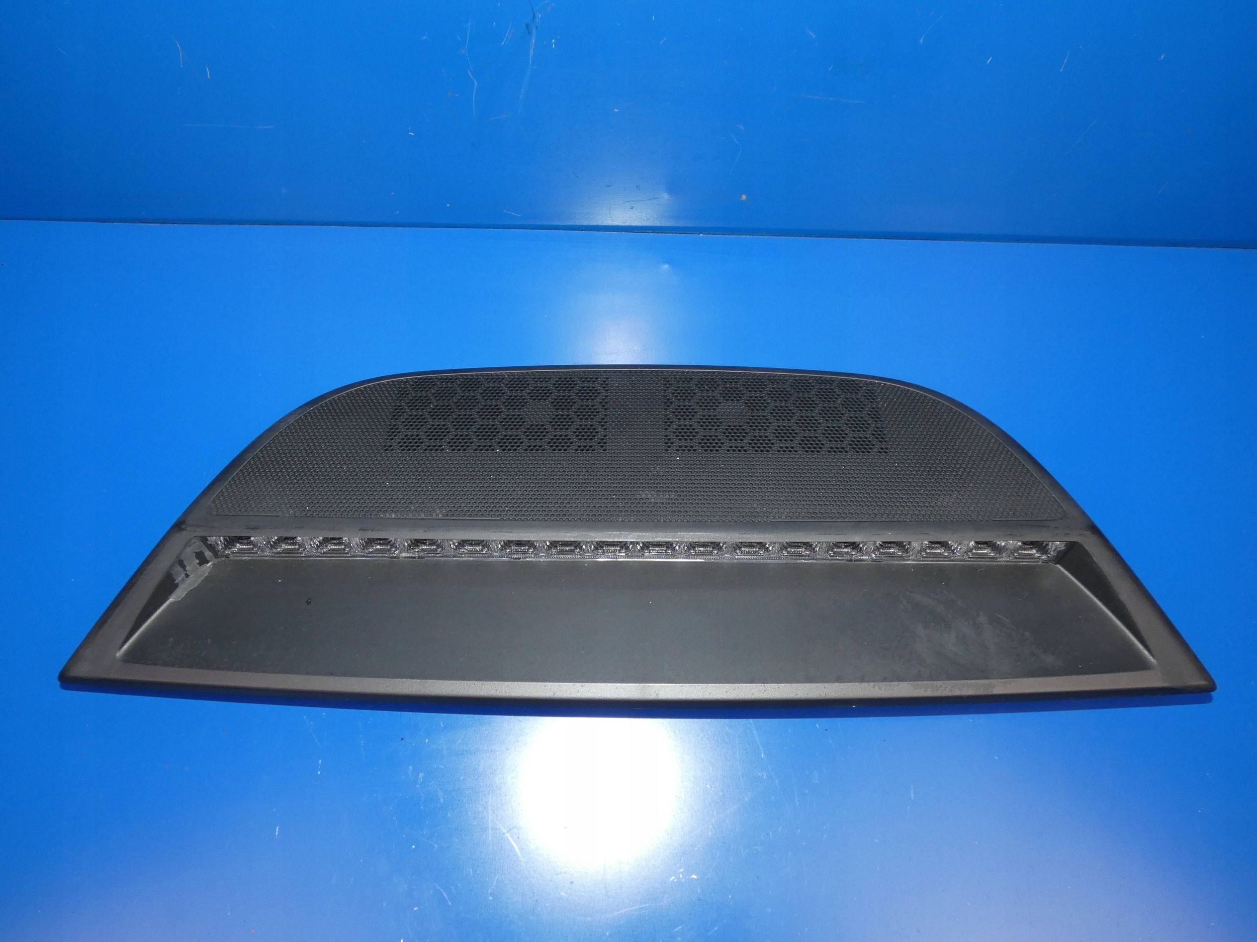 VOLVO S90 II sedan TRZECIE light STOP STOPU