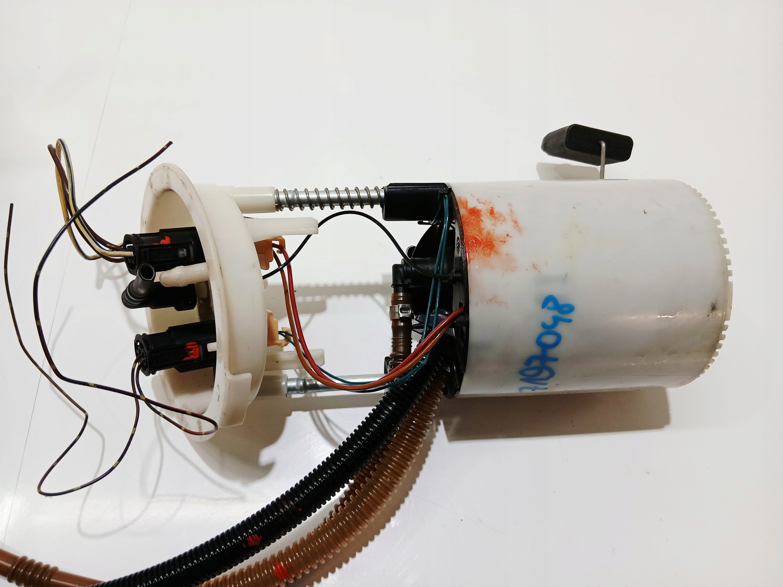 pumpa plavák paliva BMW E81 E87 E90 7197048