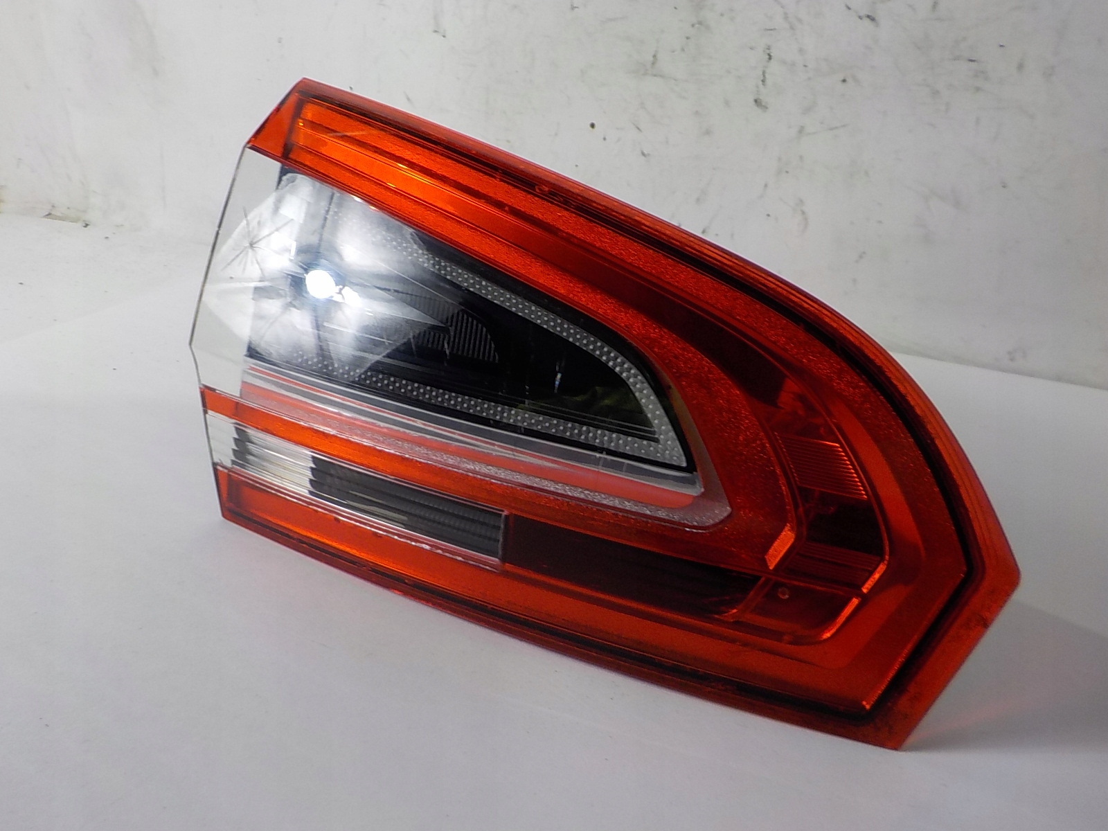 FORD S-MAX and MK1 LIFT light to the bonnet left rear left rear part