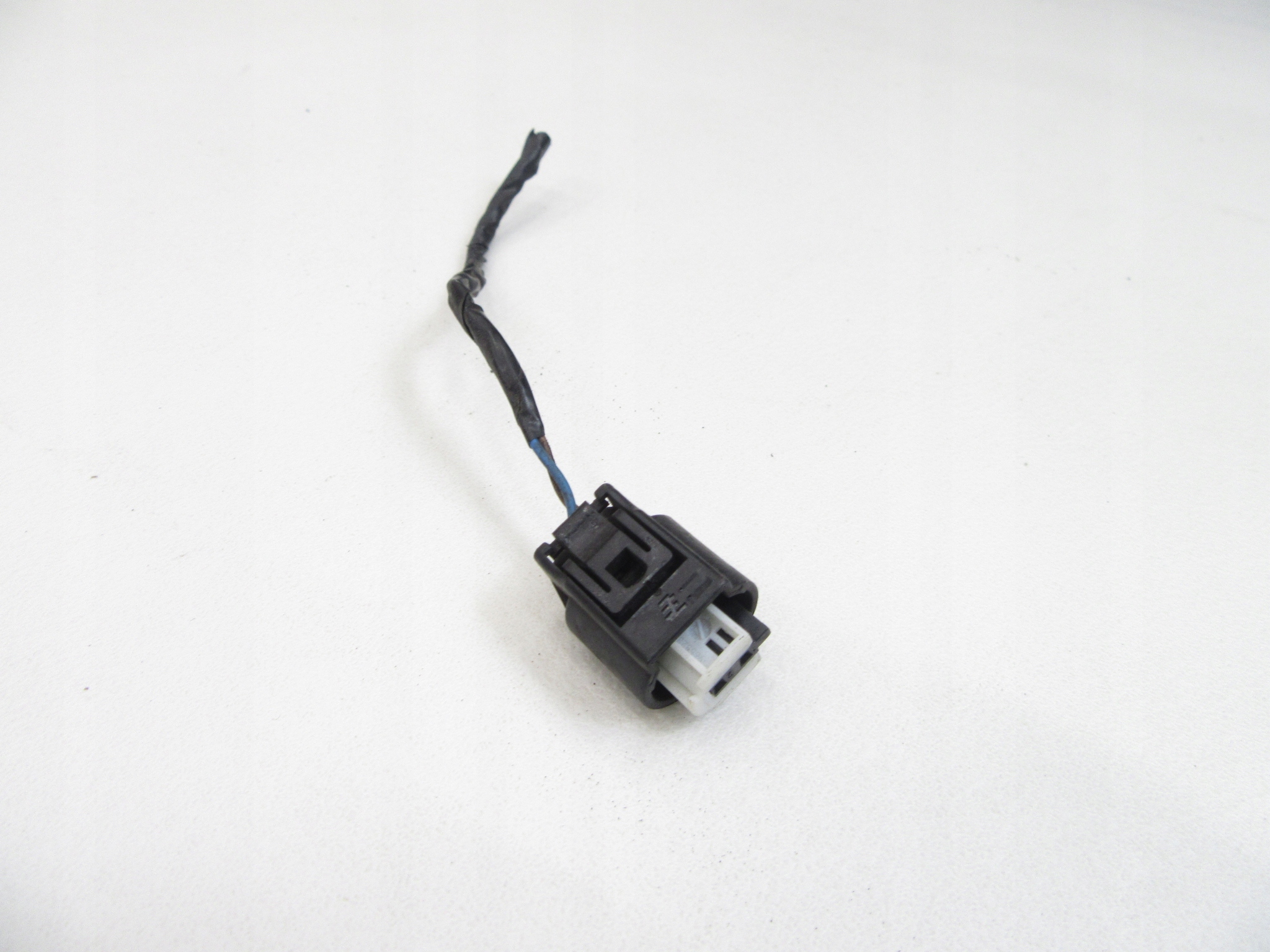 Kostka wtyczka 2 Piny BMW e39 e46 e69 e61 e65 e70 e83 e90 e91 F10 F11 F30