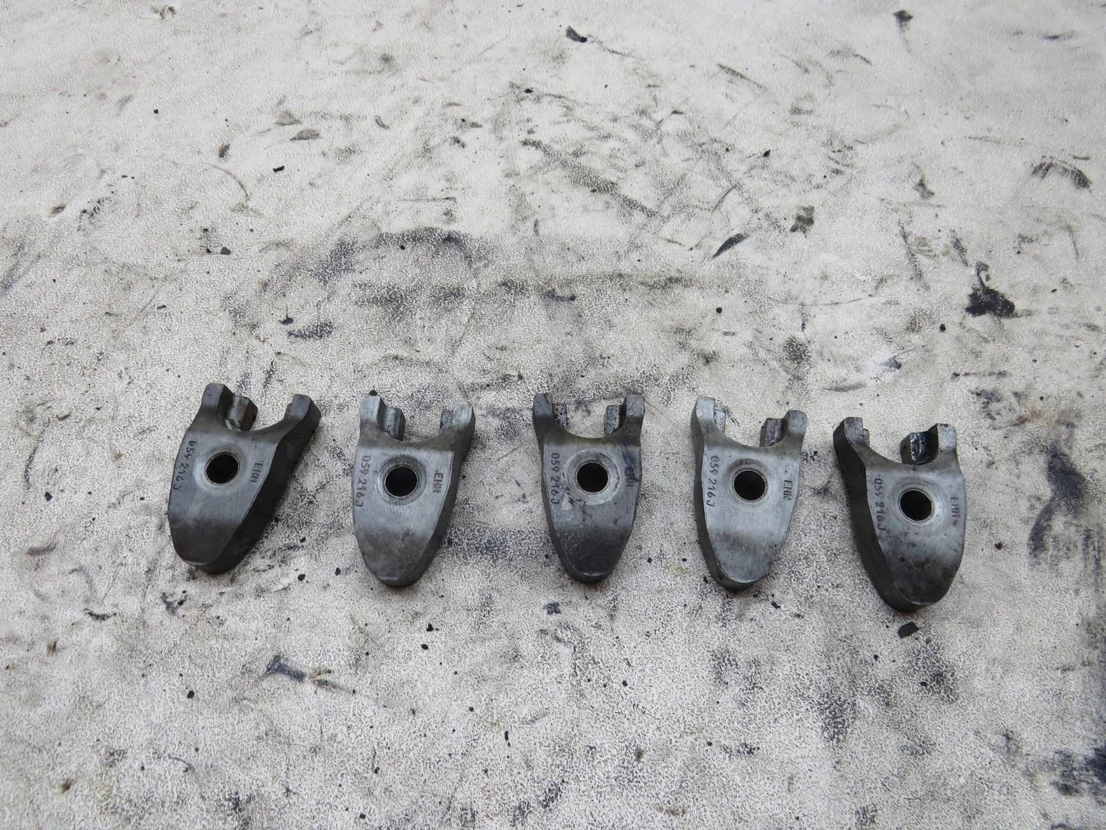 ŁAPKA MOCOWANIE WTRYSKU 3.O TDI AUDI A8 D4 059216J