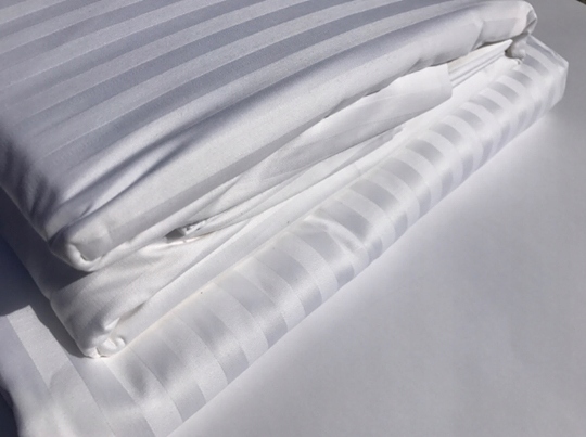 POŚCIEL HOTELOWA ADAMASZEK PASY BIAŁA 160x200 cm + 2 POSZEWKI 70x80 Materiał bawełna