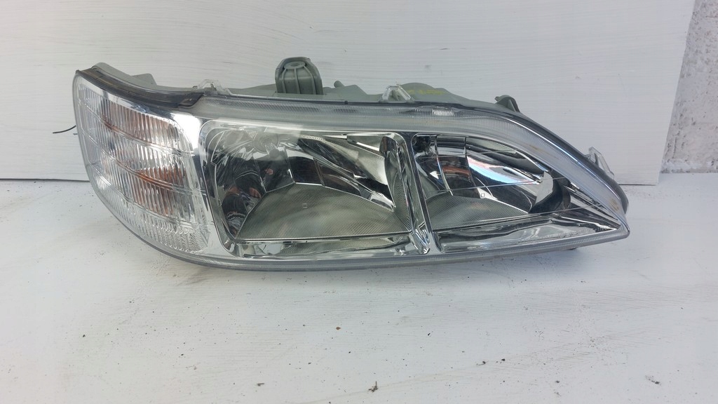 HONDA ACCORD VI ФАРА ПЕРЕДНЯ ПРАВА 08-217-1129r