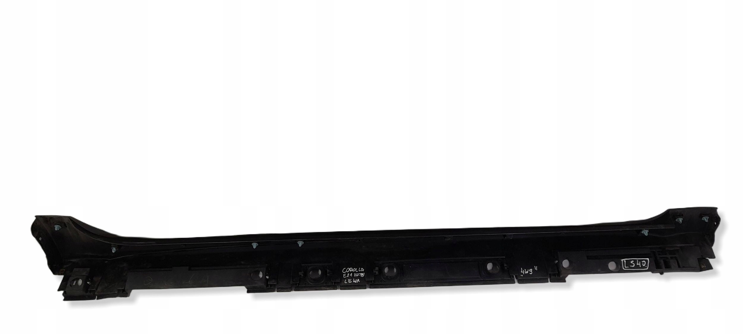 Toyota Corolla E21 Kombi moulding threshold left 7586002220 4W9 (LS40)