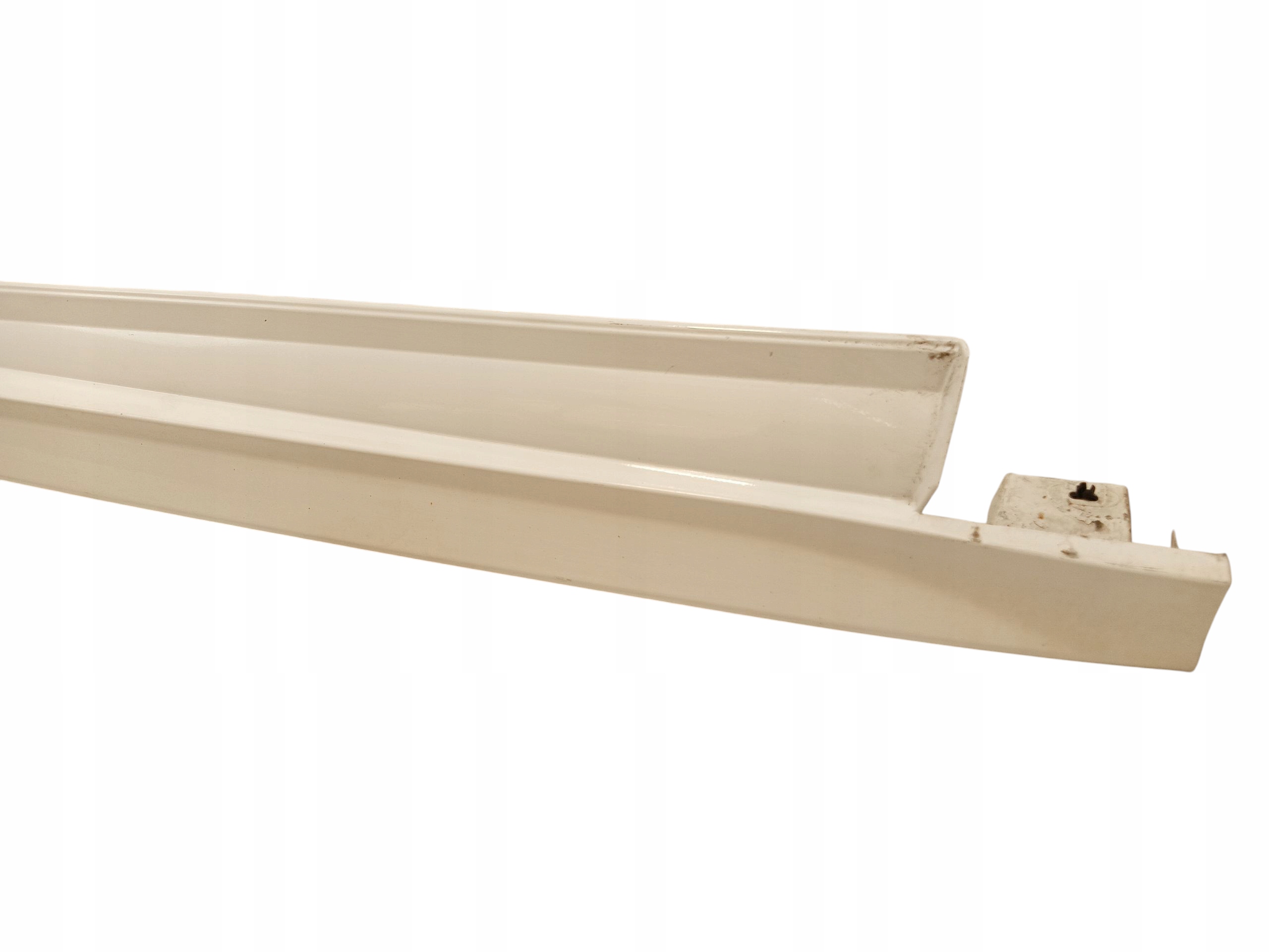 moulding threshold right FORD FOCUS MK3 (2010-2014) KOMBI KOD LAKIERU 5B