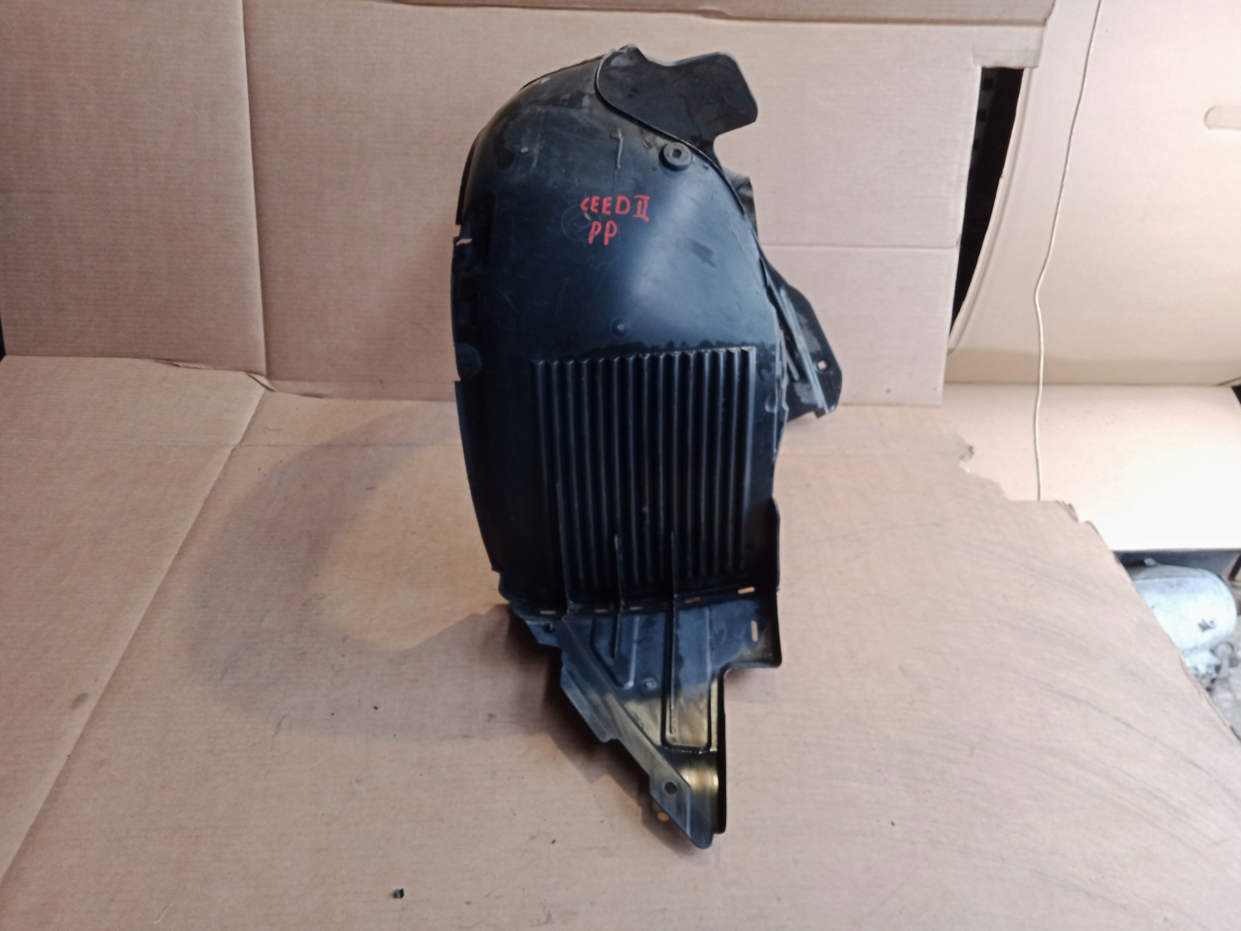 KIA CEED II NADKOLE LEWY PRAWY PRZÓD 2012- Typ samochodu Samochody osobowe