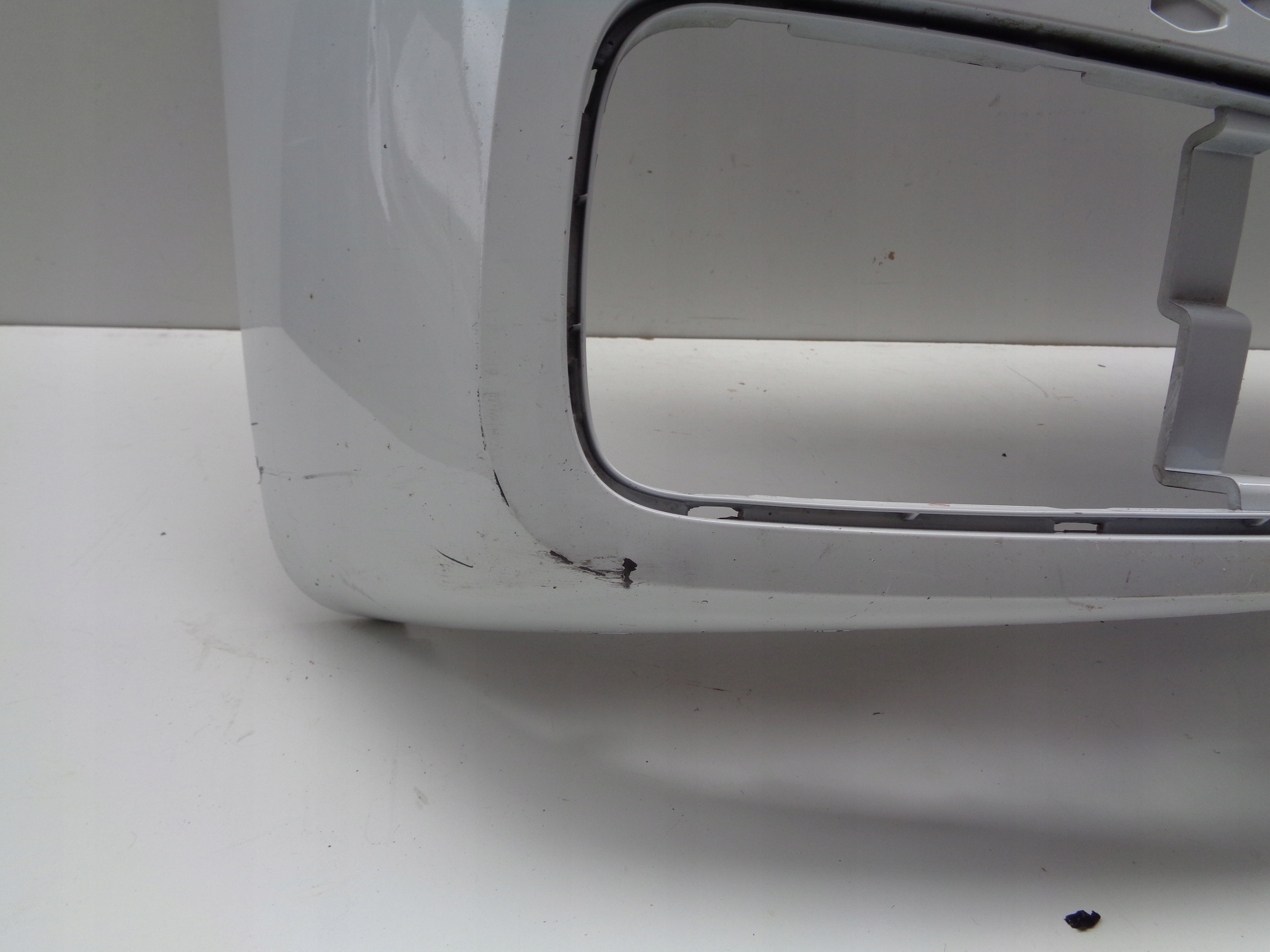 Frontstoßstange VW ID3 10A 21- NR 48132