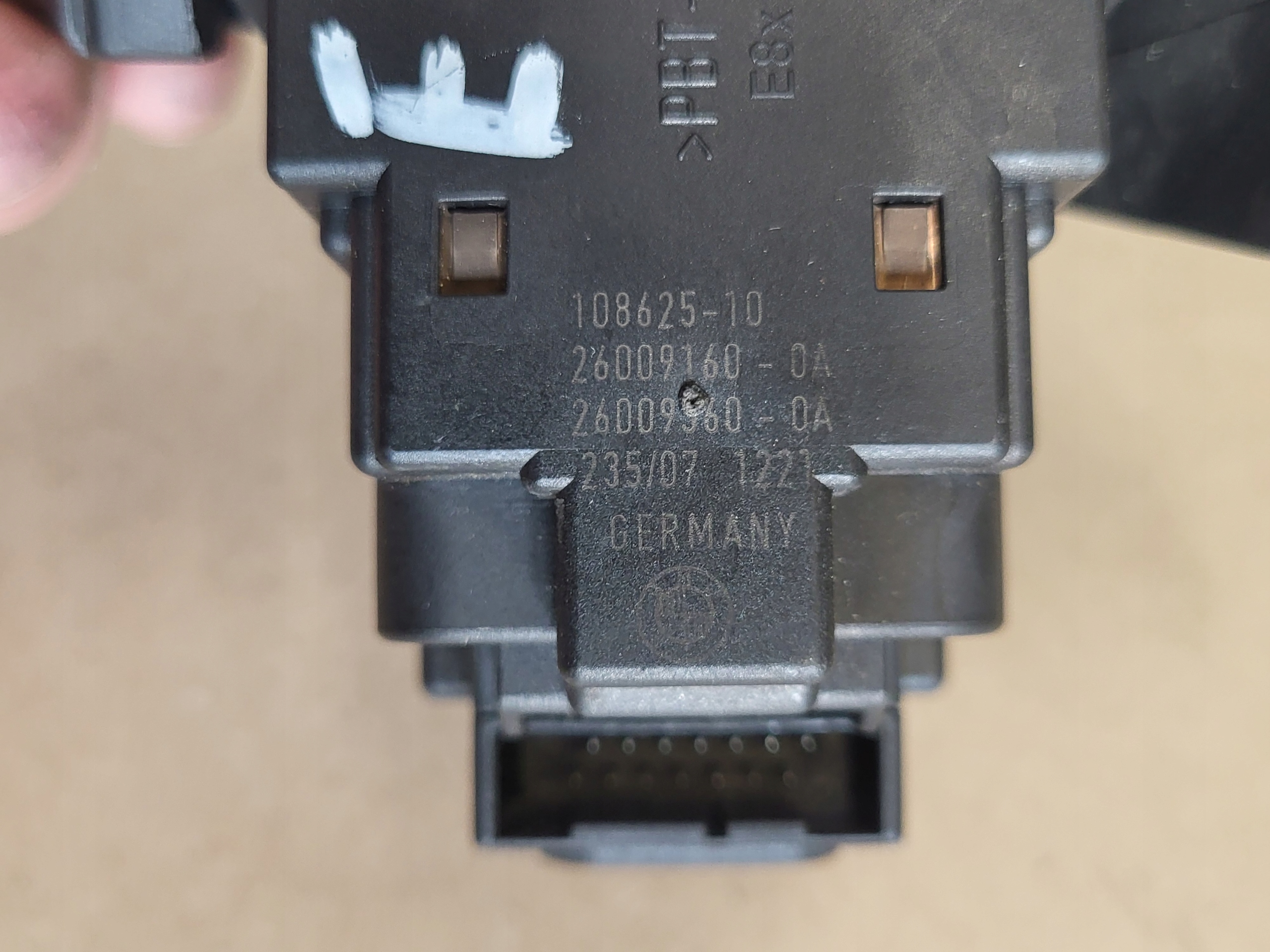 ignition console holder BMW X5 E70 X6 E71 OE EU 6966714