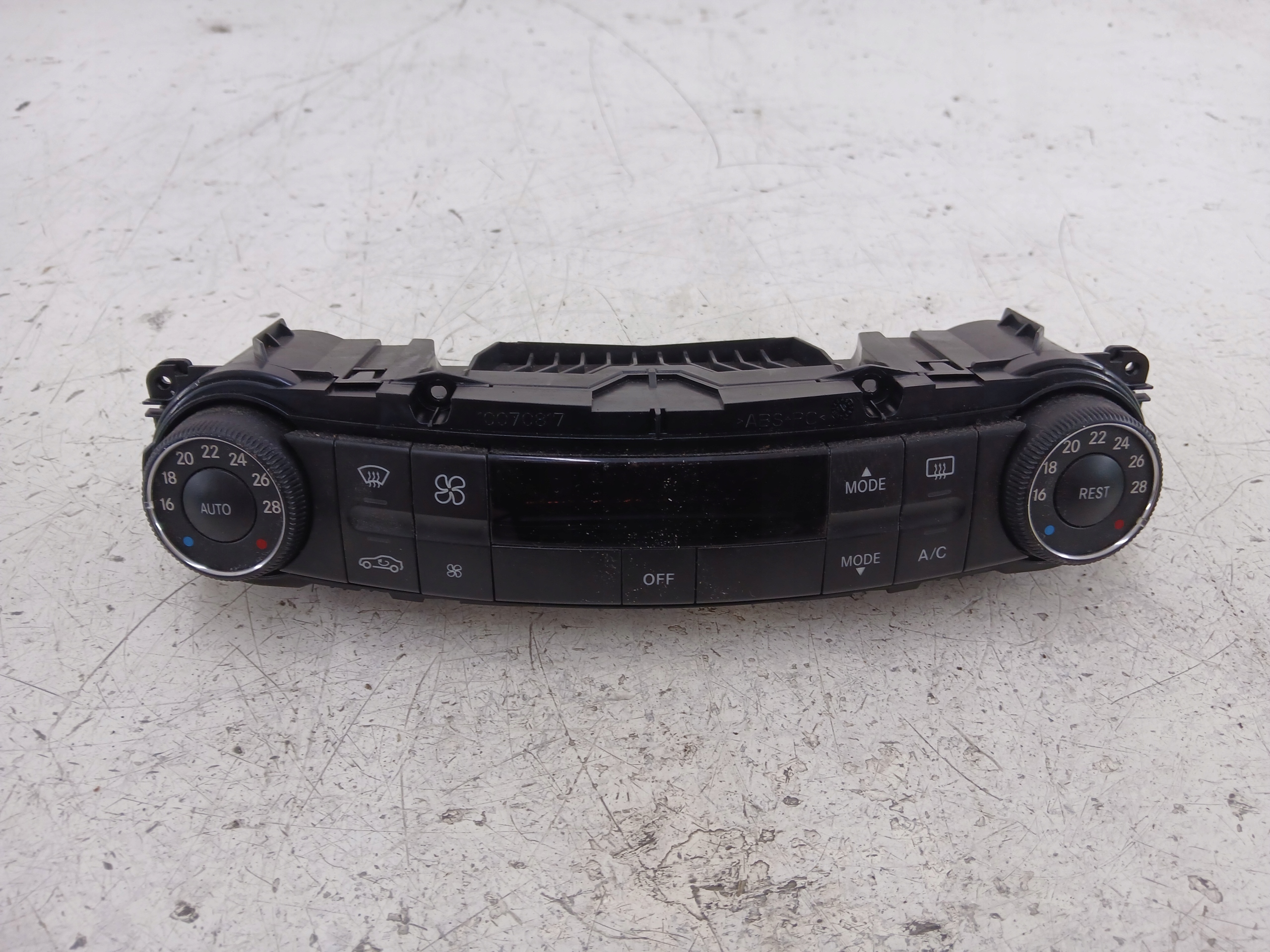 MERCEDES W211 COMANDI CLIMA BOCCHETTE 2118300890