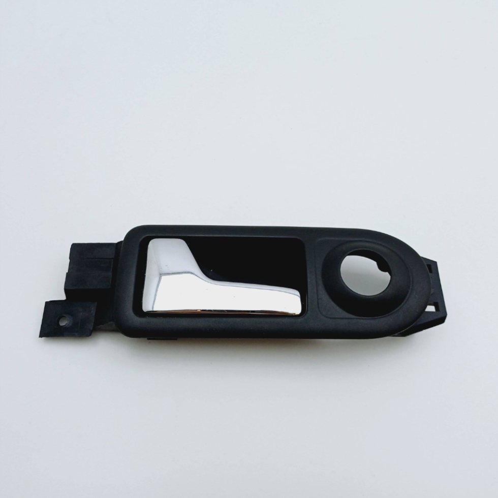 KLAMKA WEWNĘTRZNA LEWY PRZÓD VW GOLF IV 1J0837113 NR646