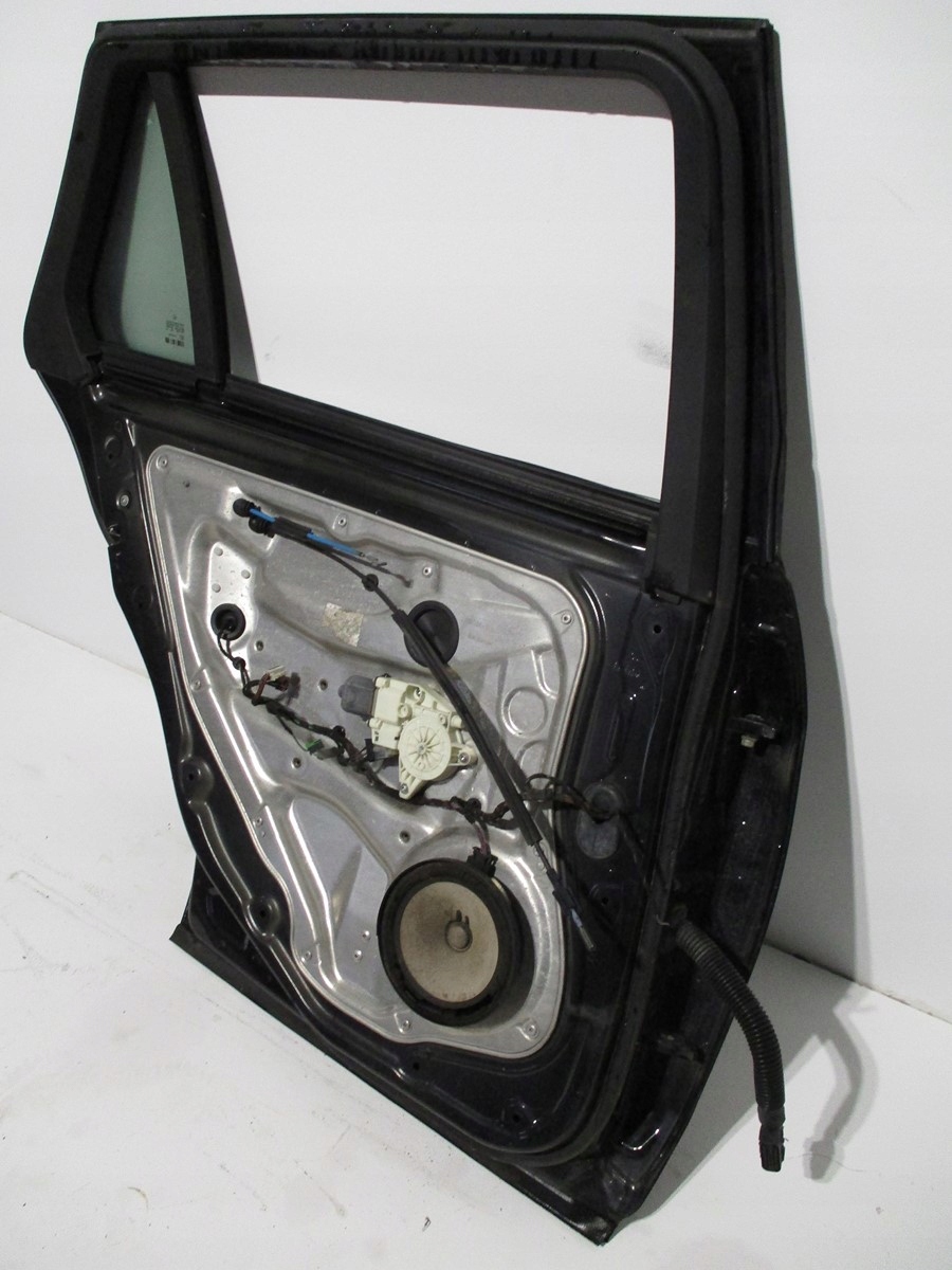 Tür links hinten MERCEDES 212 KOMBI