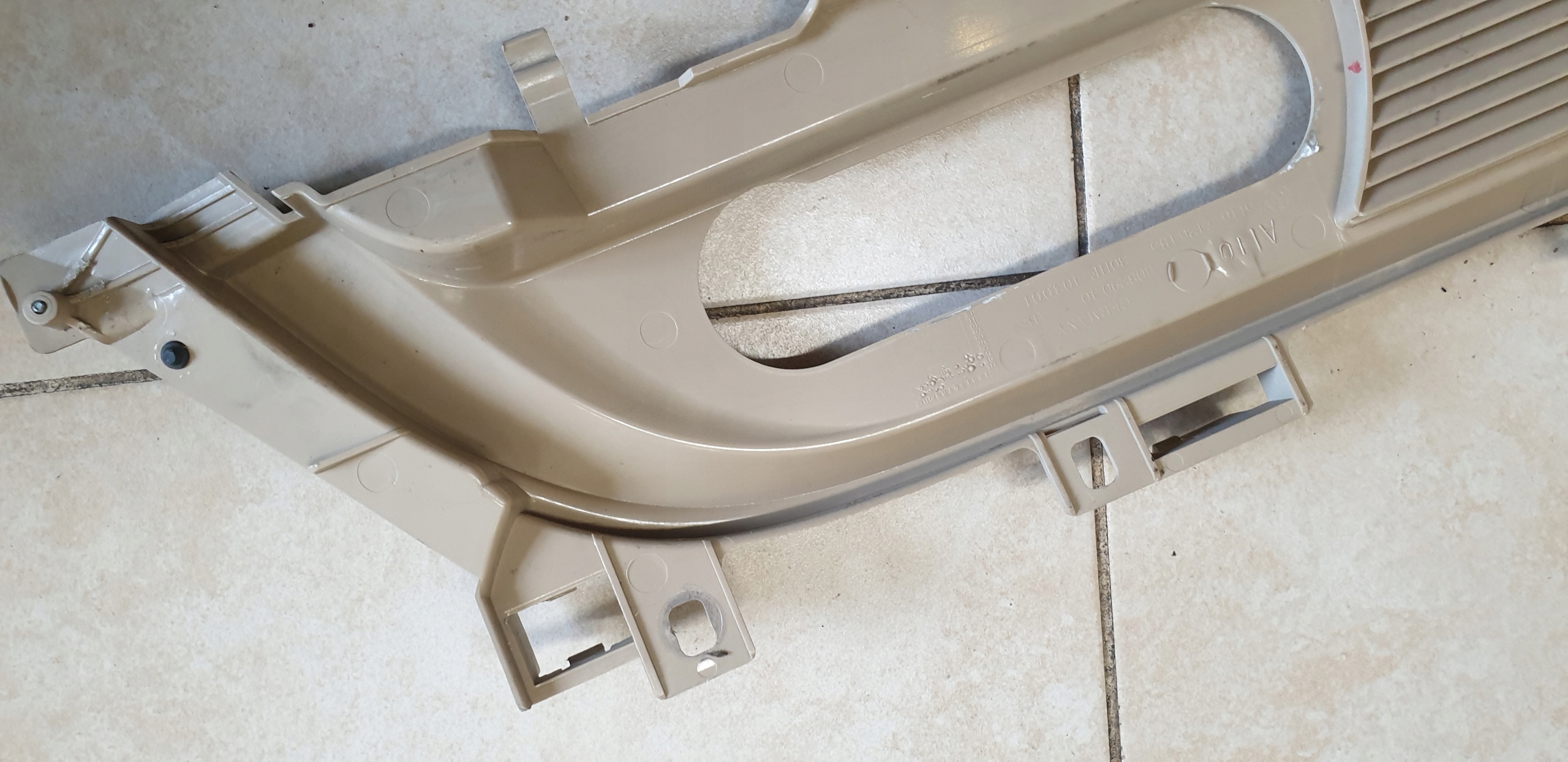 moulding KRATKI WLOTU air front cover BMW E64 CABRIO