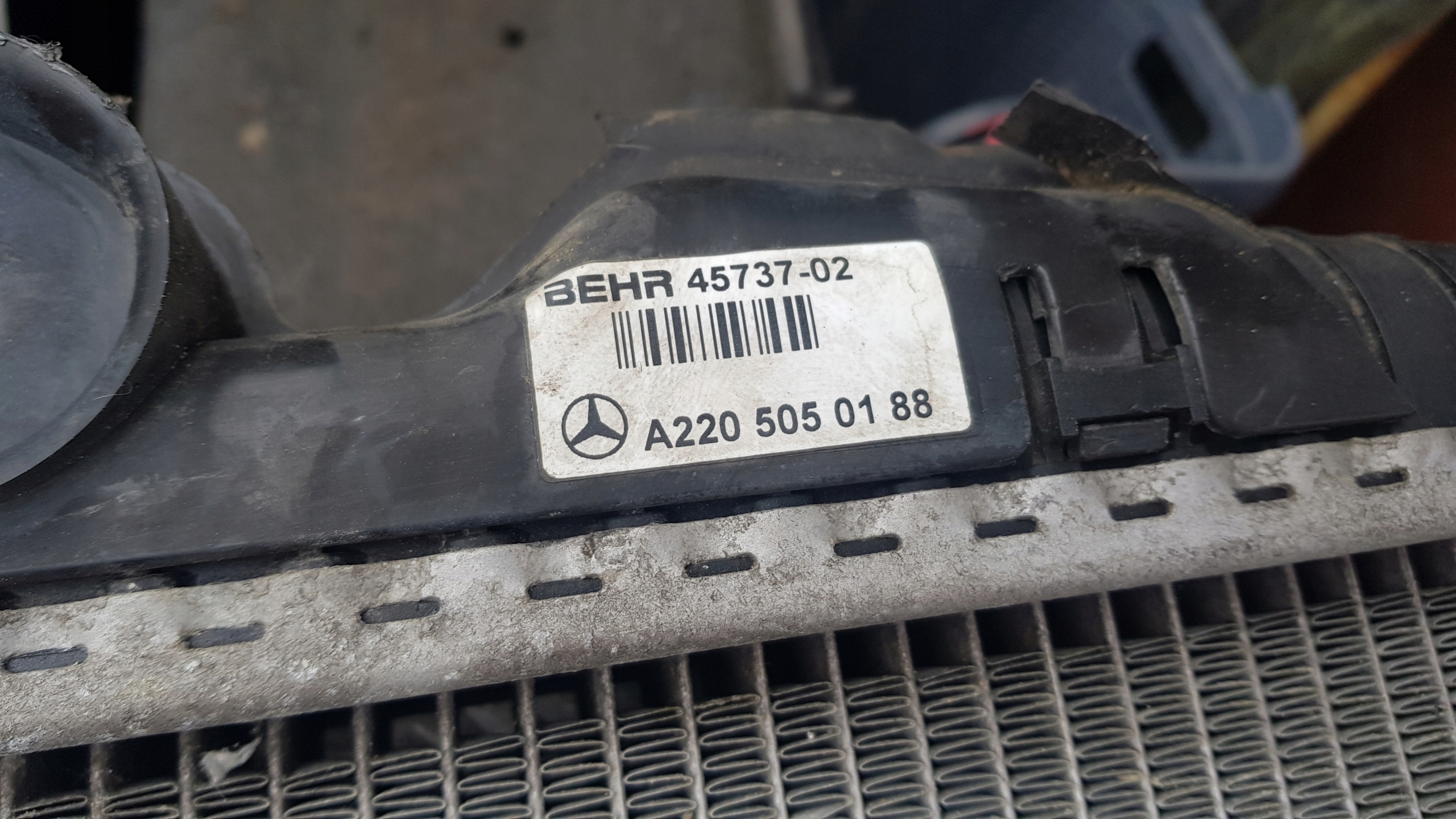 MERCEDES W220 water cooler 3.2 CDI 2205050188
