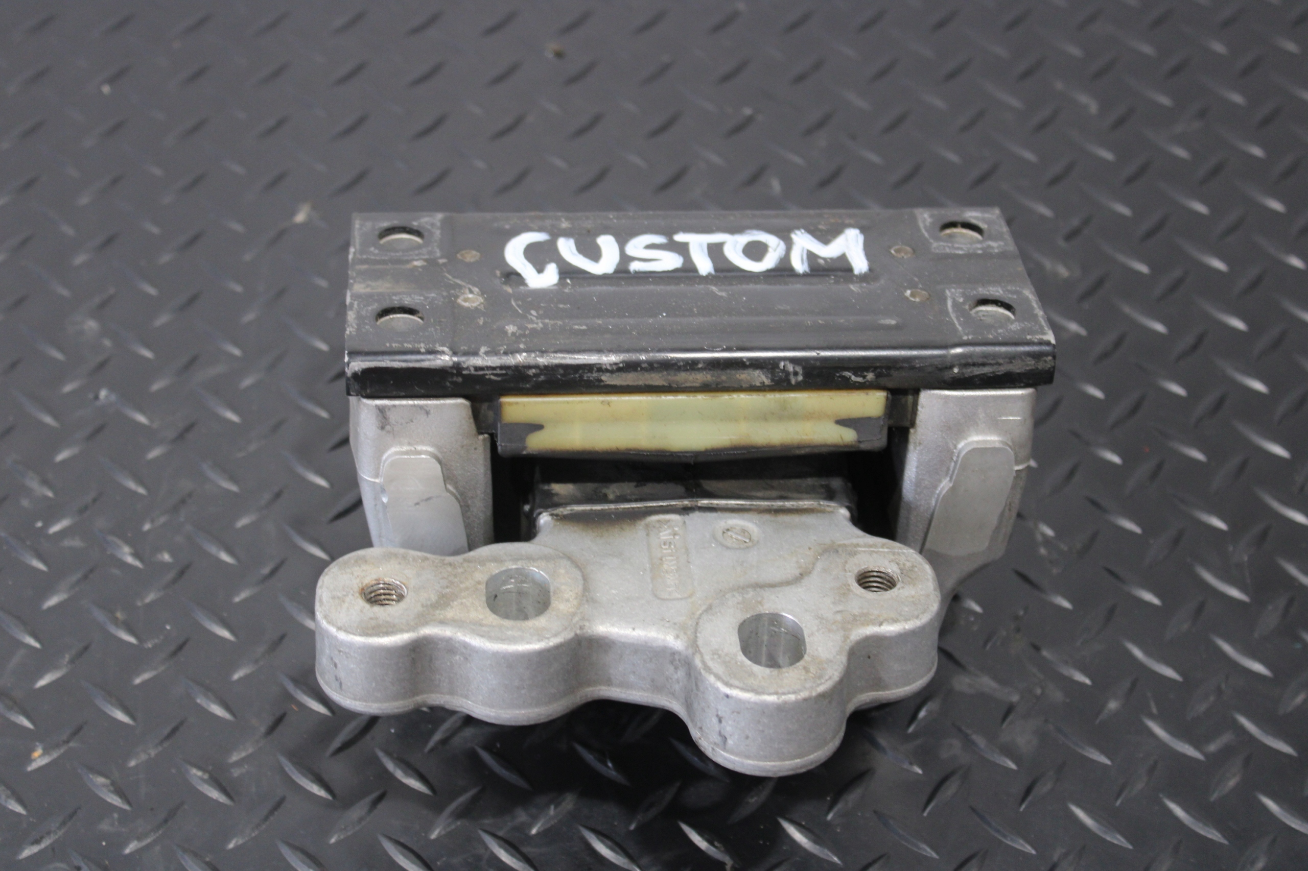 holder engine mount TRANSIT CUSTOM GK21-7M124-AD