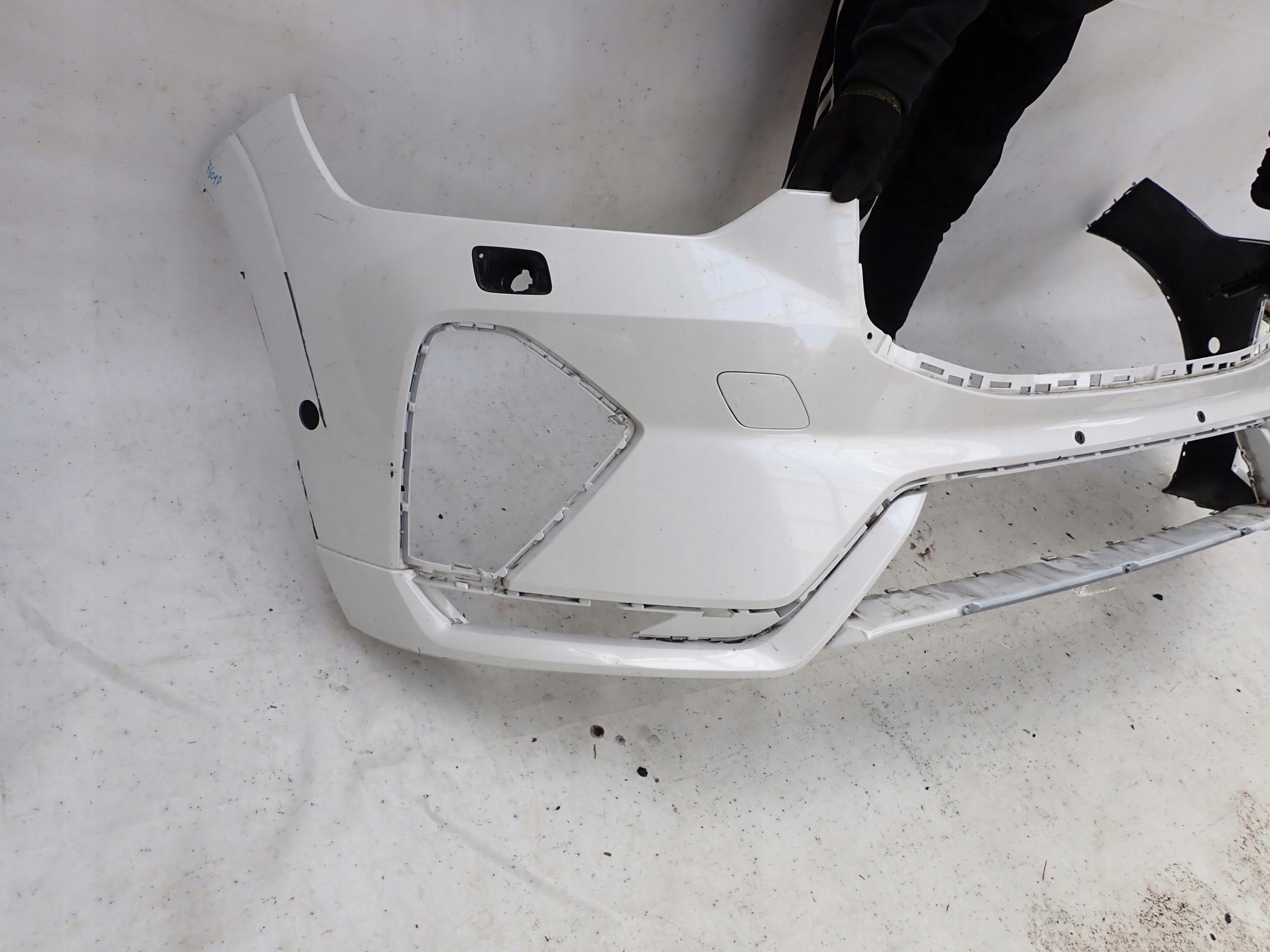 VOLVO XC60 II 2 R-design LIFT 21-> bumper front front washer PDC
