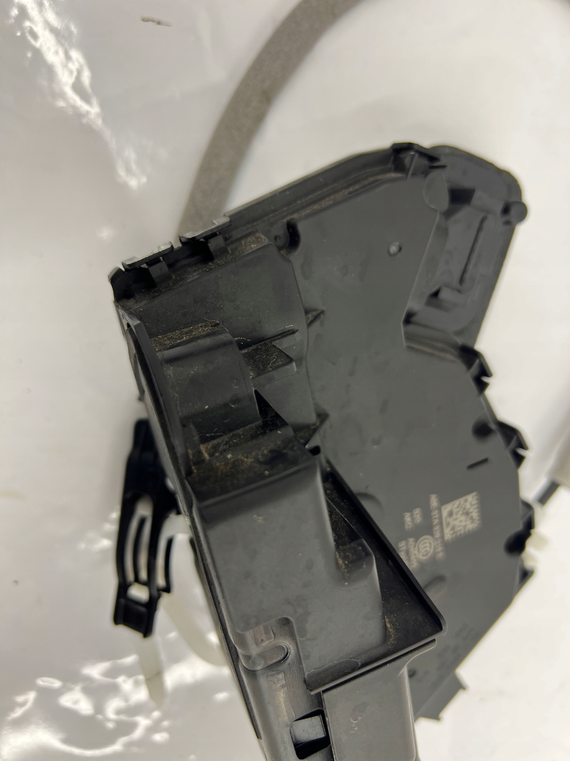 VW T-CROSS lock door right rear part 5TA839016E