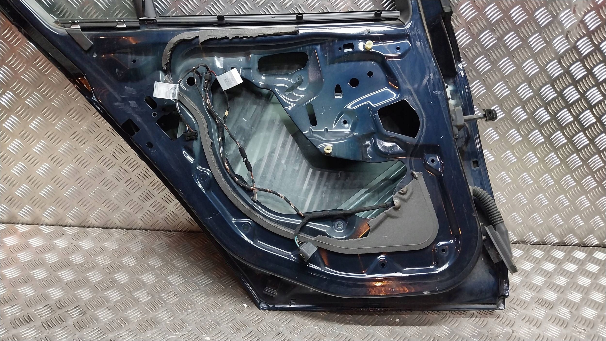 Tür heck links BMW 1 E87 04