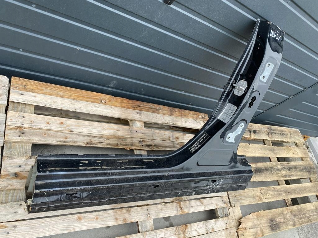 pillar central left quarter threshold MERCEDES A W176
