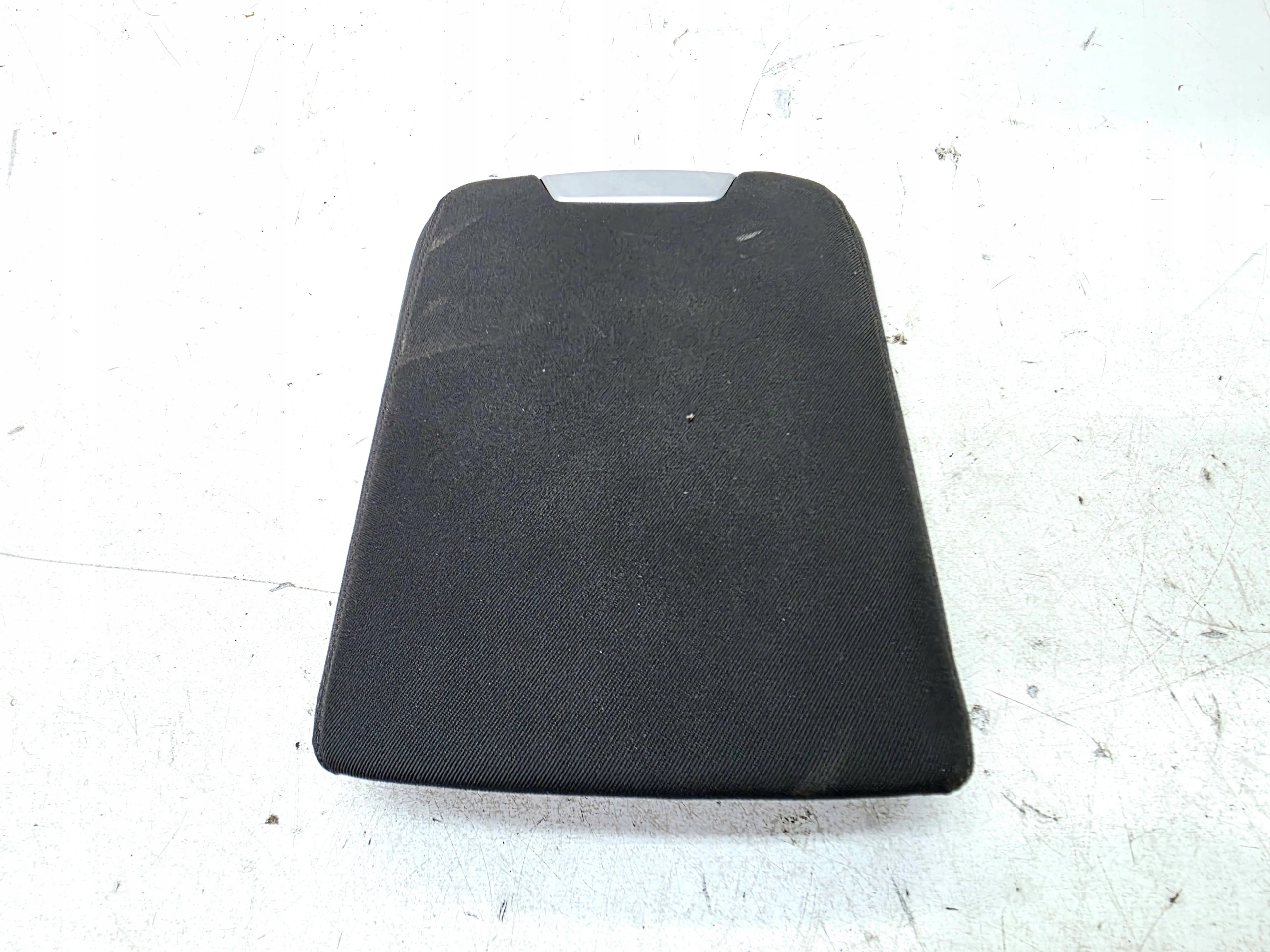 armrest front adjustable AUDI A6 C8 4K0864283H SU9 MATERIAL