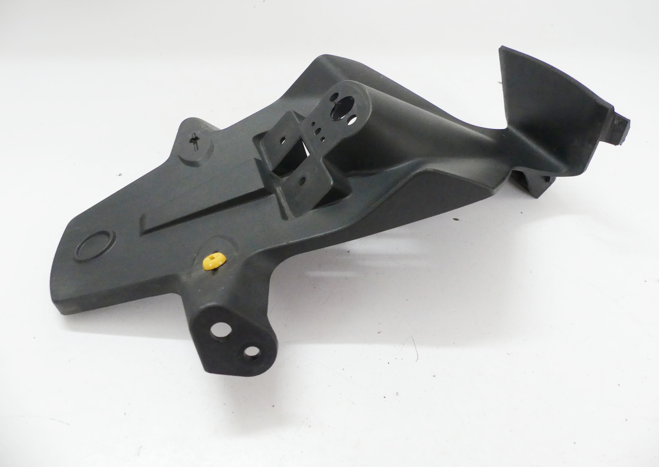 MOCOWANIE TABLICY TRIUMPH TIGER 1050 SPORT 16 Part manufacturer Triumph original OE