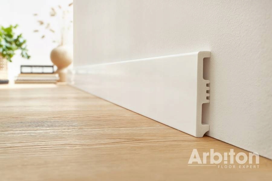 Listwa Przypodłogowa Arbiton Avia ST810 biała 8 cm Liczba m w ofercie 2 m