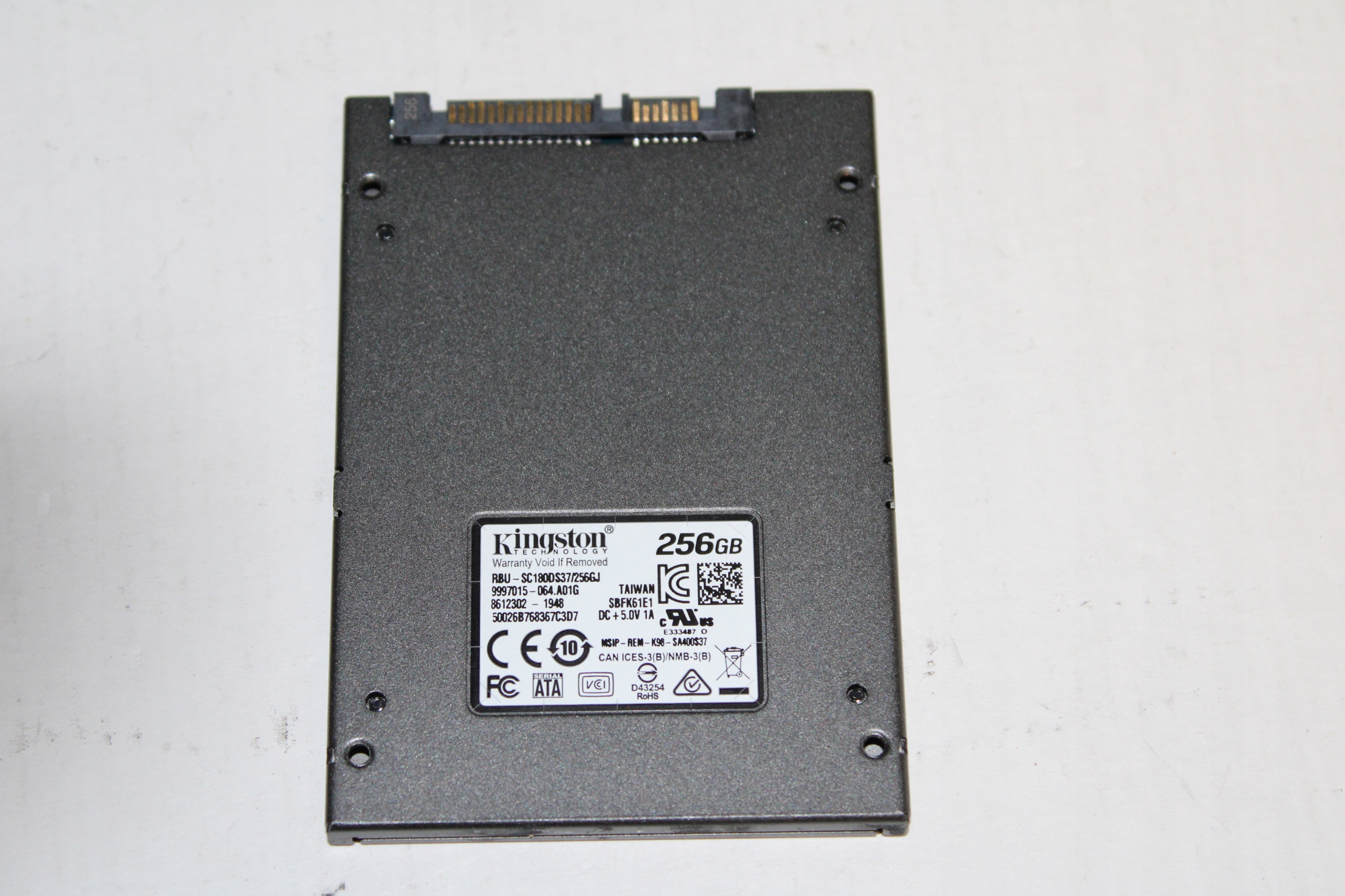 Dysk SSD 256GB Kingston Model SC180DS37/256GJ
