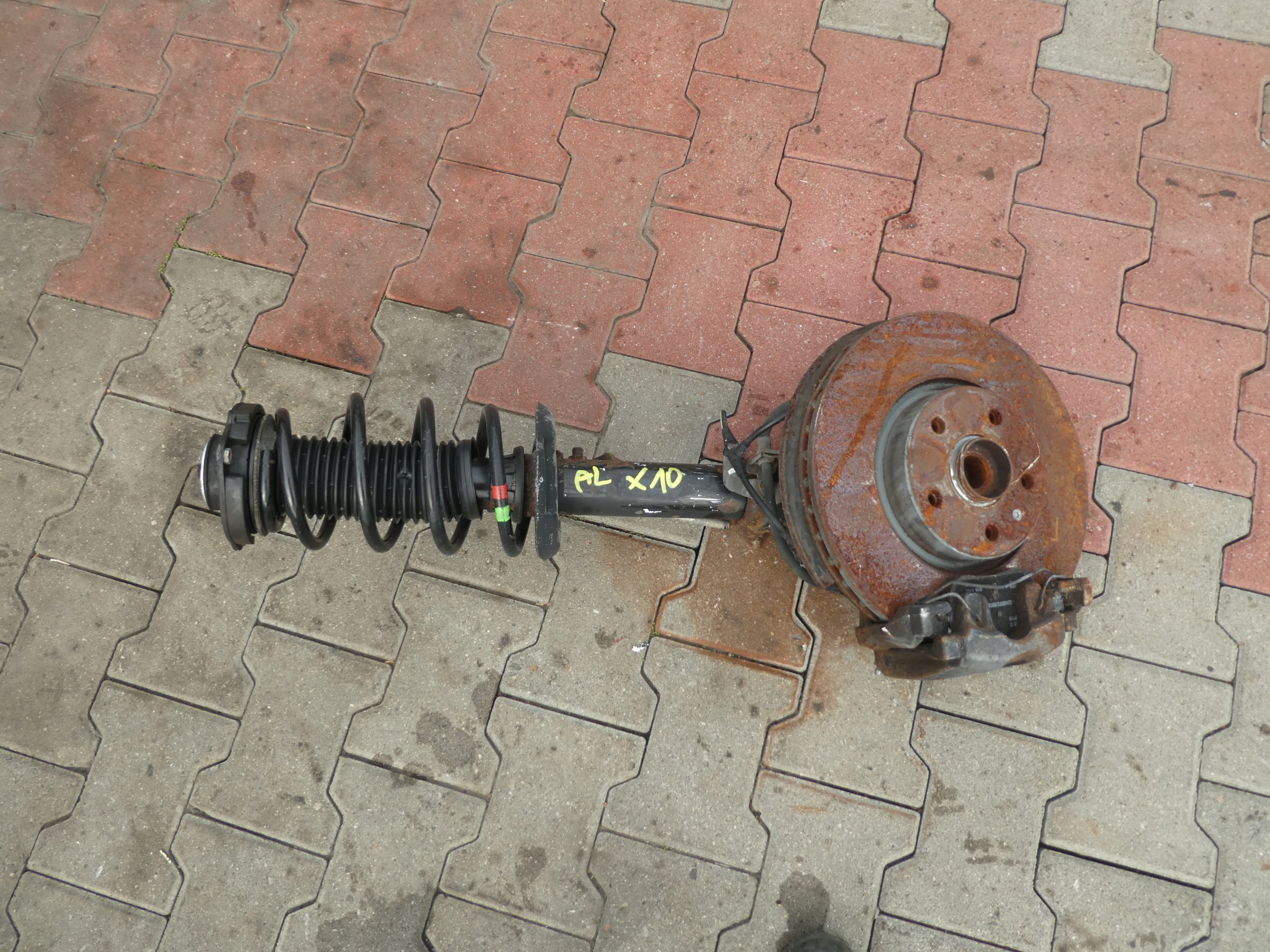 McPherson swing shock absorber VW EOS