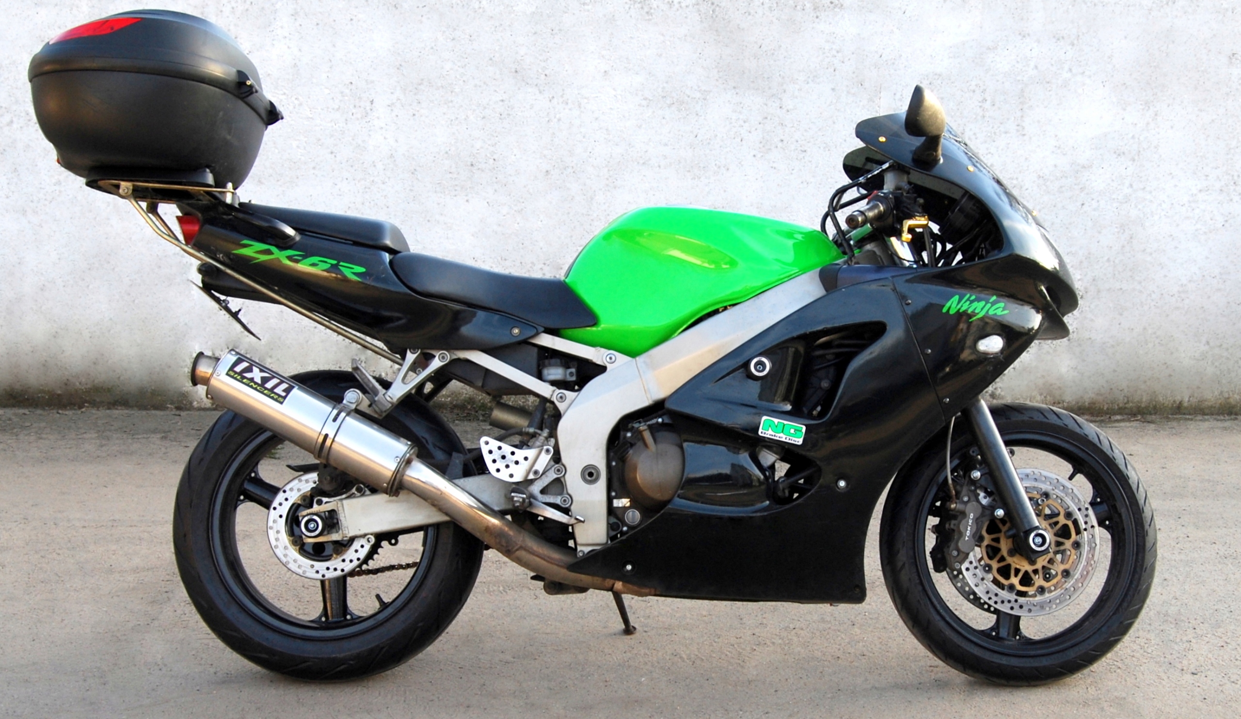 Crash pady CSP wahacza do Kawasaki ZX6R 1998-2002 Producent CSP