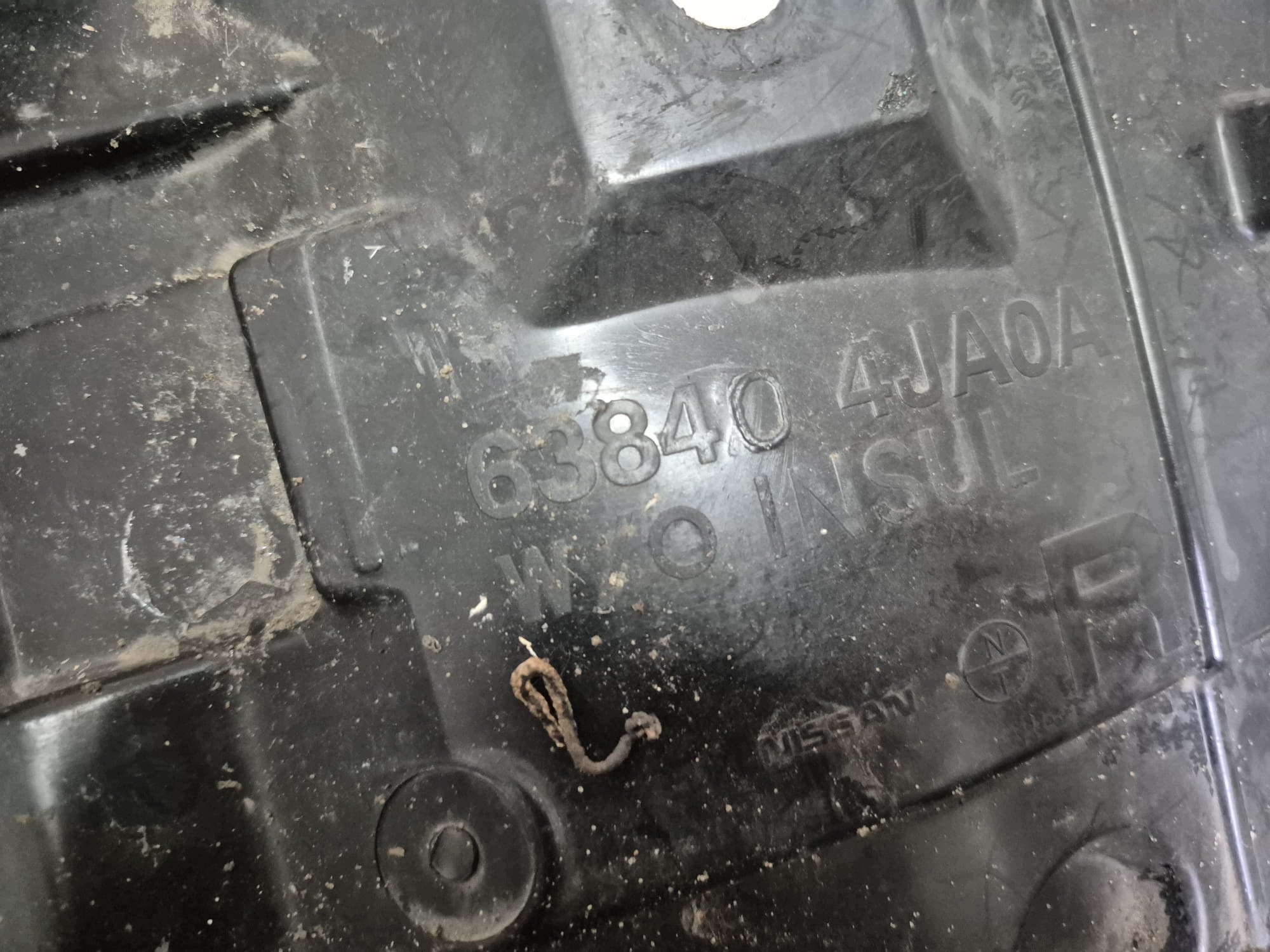 NISSAN NAVARA IV 4 14-22 mudguard front front right