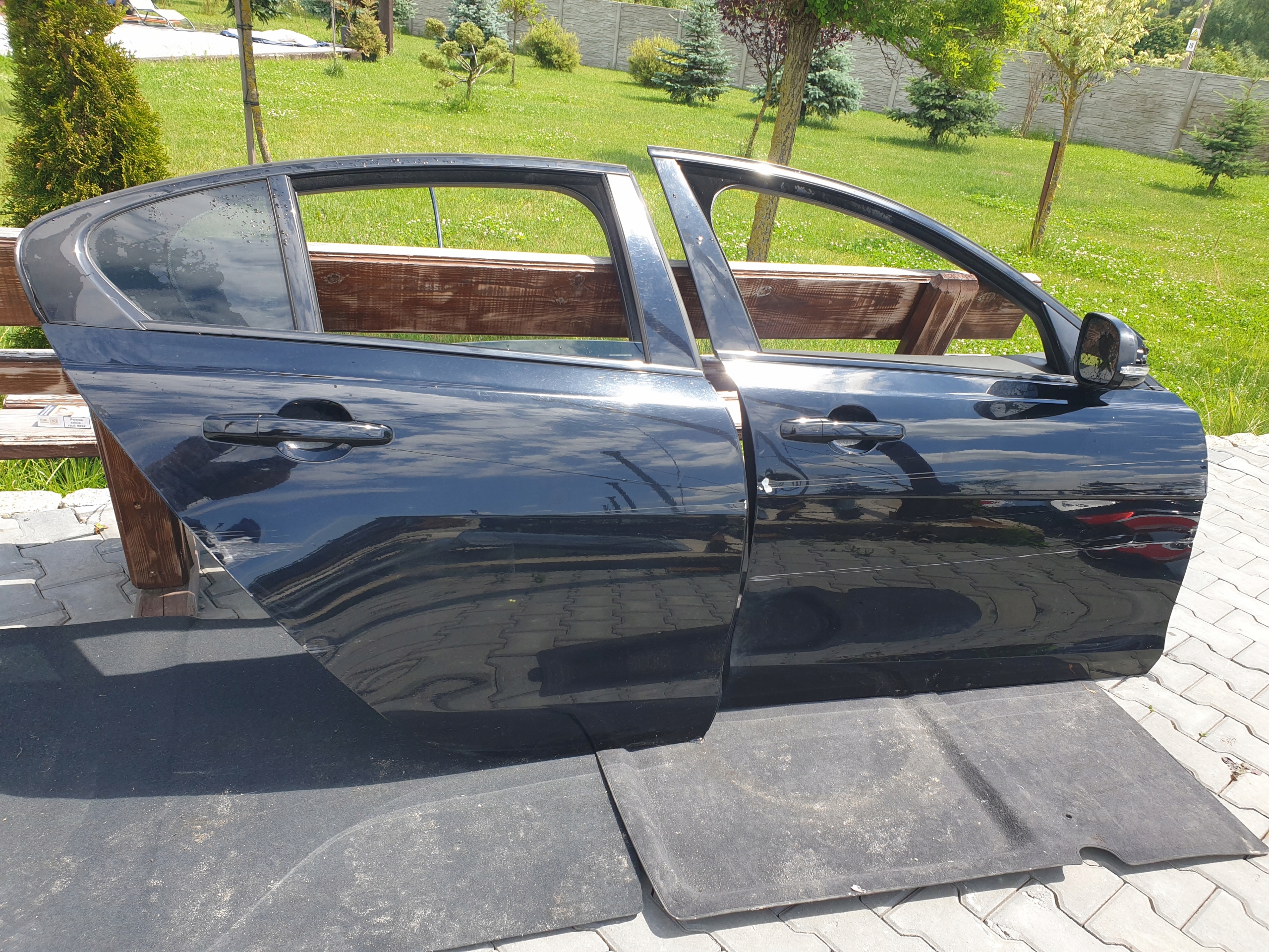 ДВЕРІ СПЕРЕДУ ПРАВЕ JAGUAR XE X760