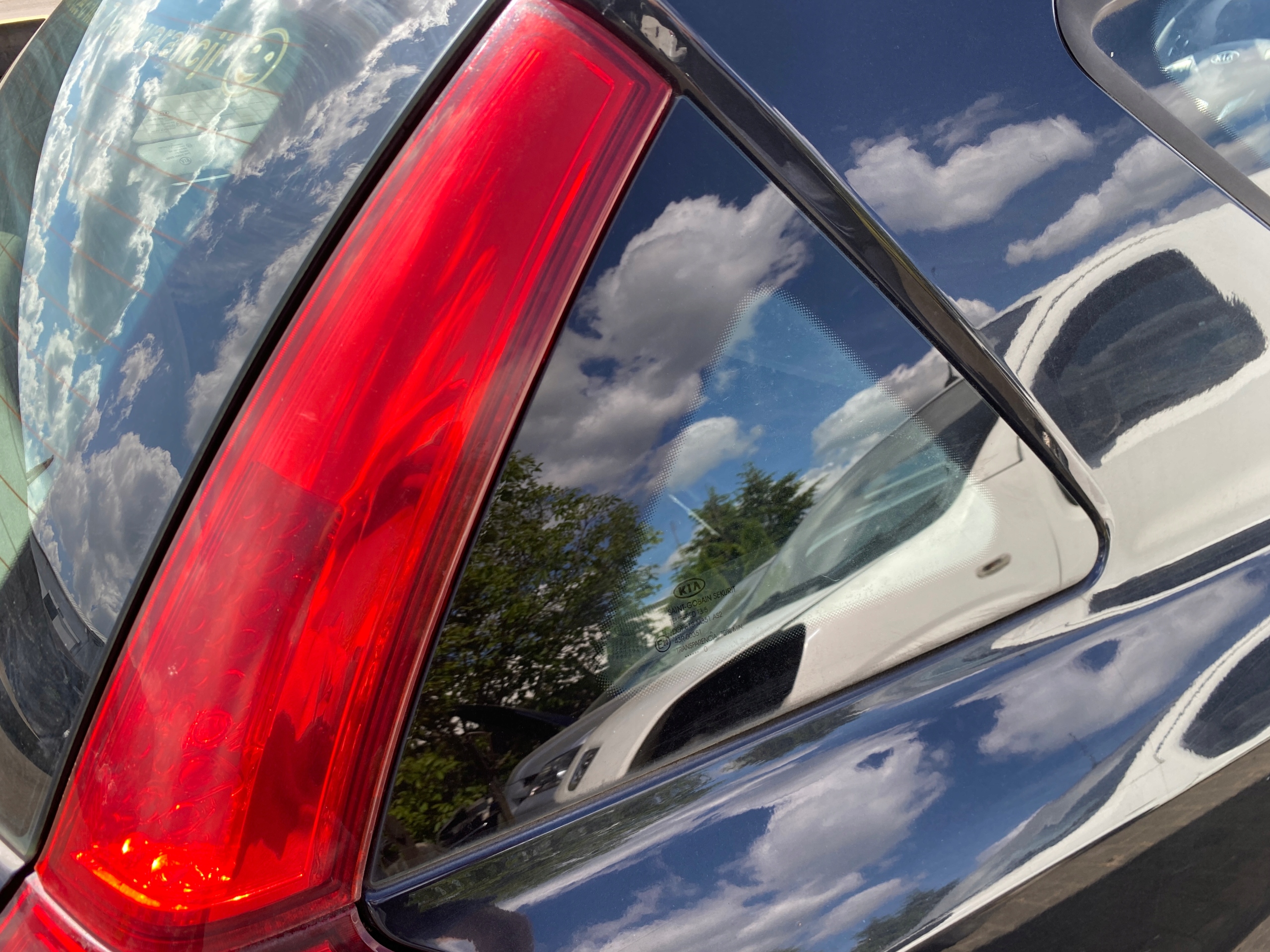 window side bodywork right przy klapie Kia Ceed SW FL 06-12