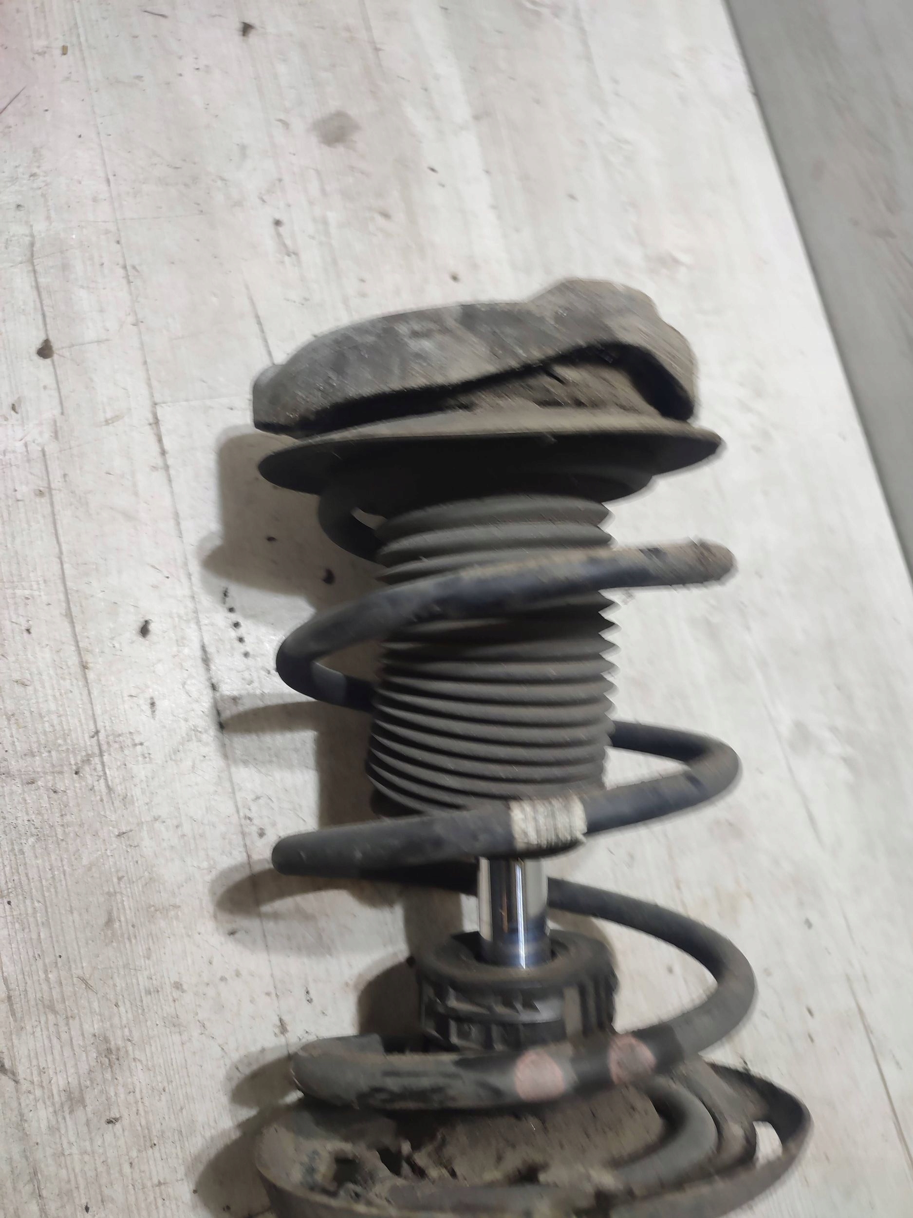 Mercedes-Benz GLK (X204) 2013 front side right shock absorber front