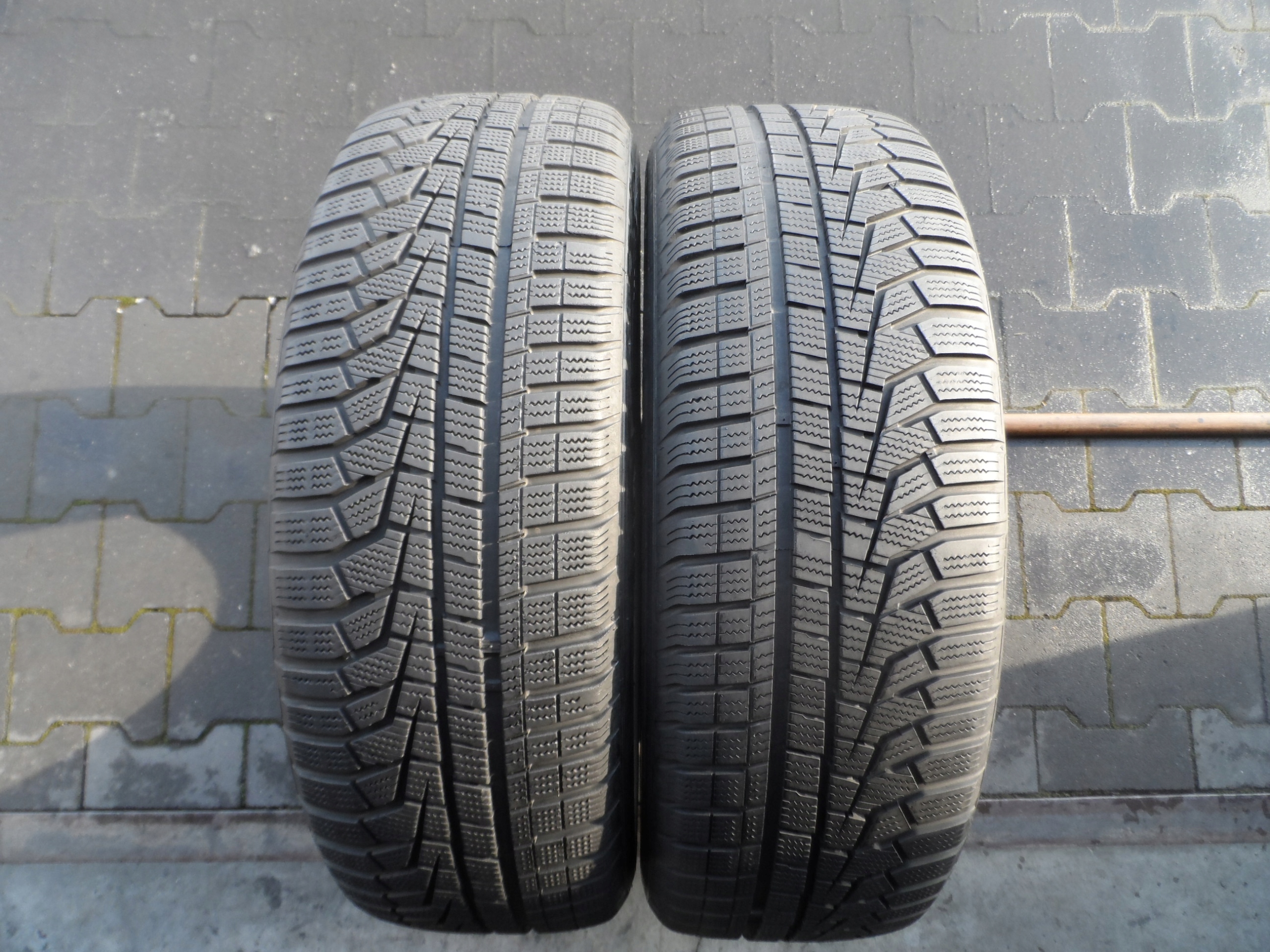 2x шини 225 / 60R18 Hankook WINTER ICEPT EVO 2