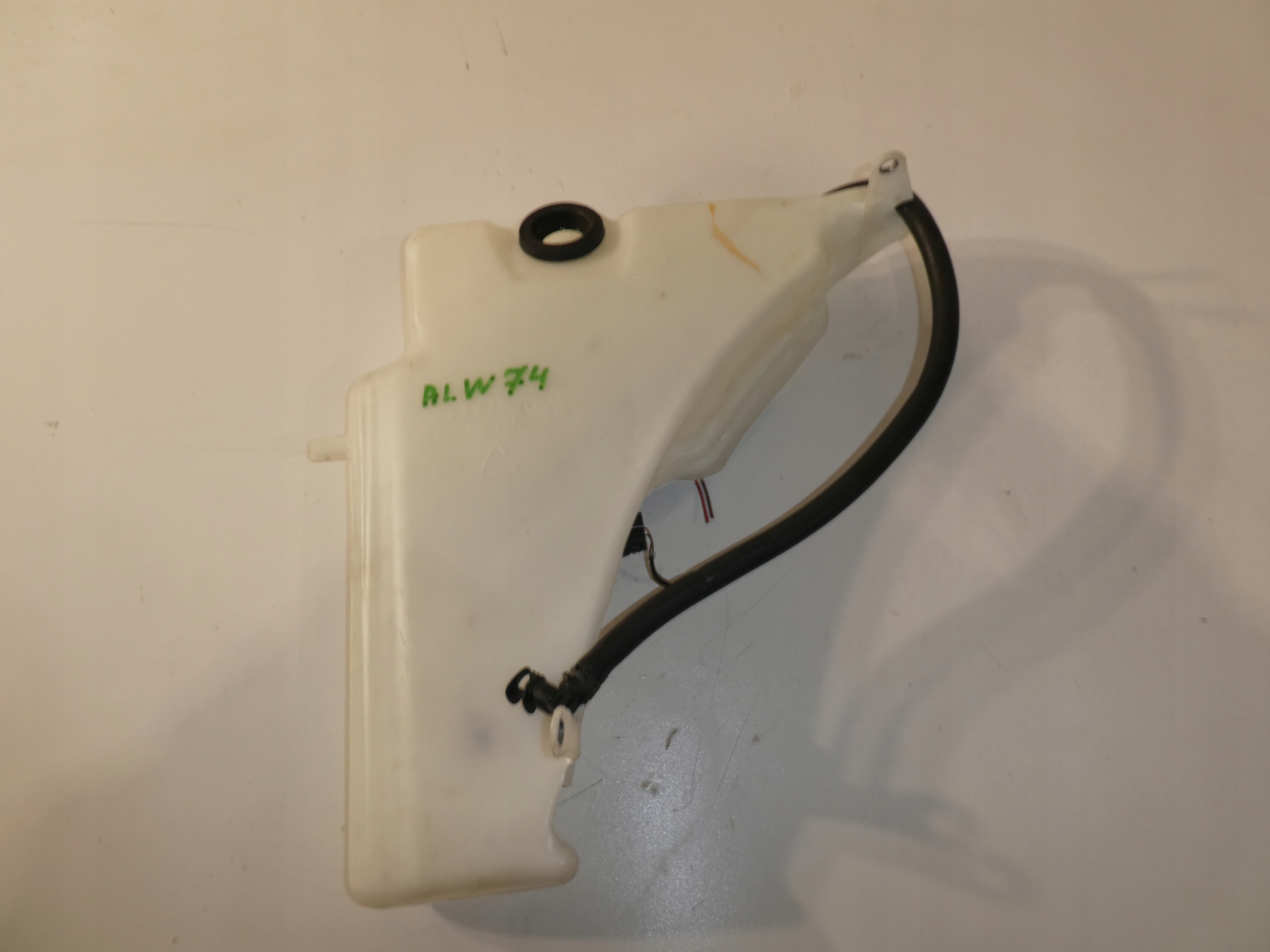 washer fluid tank 8T0955453C AUDI A4 B8 A5
