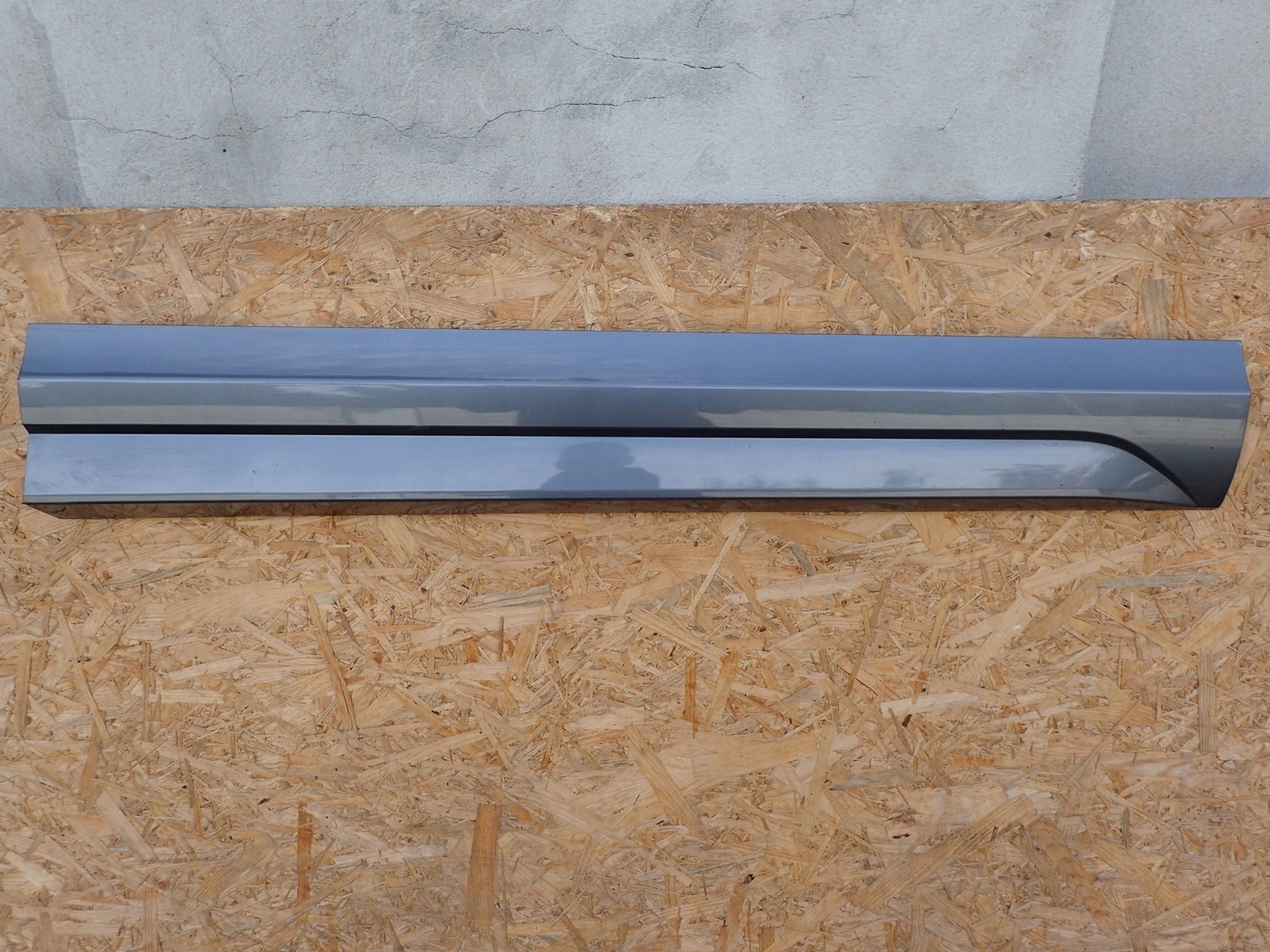 moulding for door right front AUDI Q3 8U0853960D