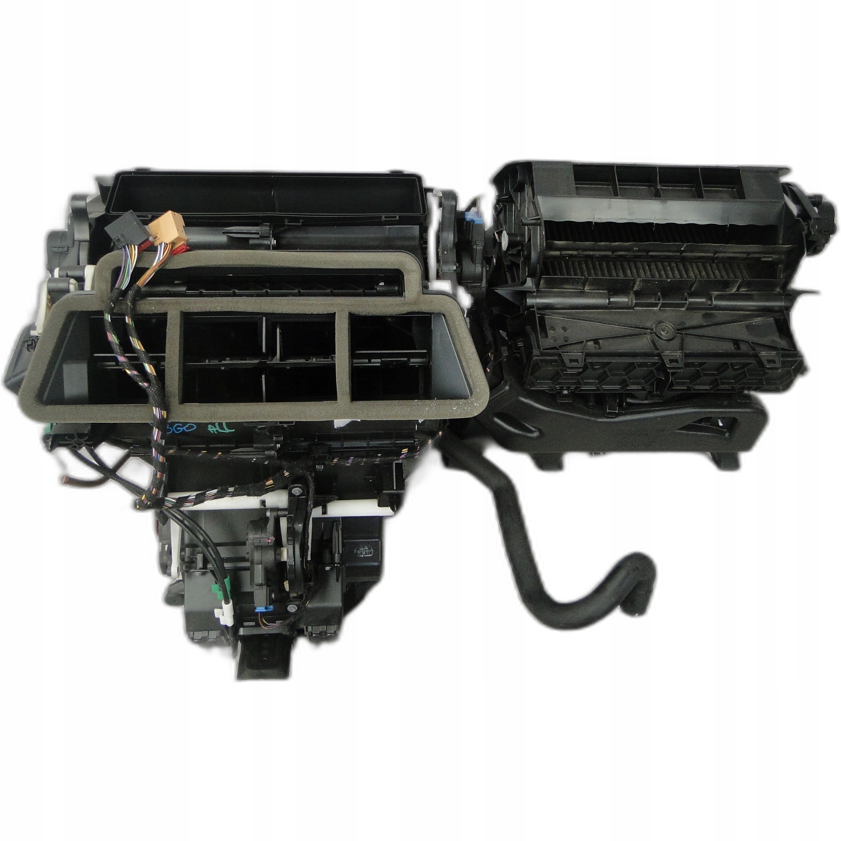 радиатор отопителя vw PASSAT B8 3G 3G0 3Q1816005L Denso