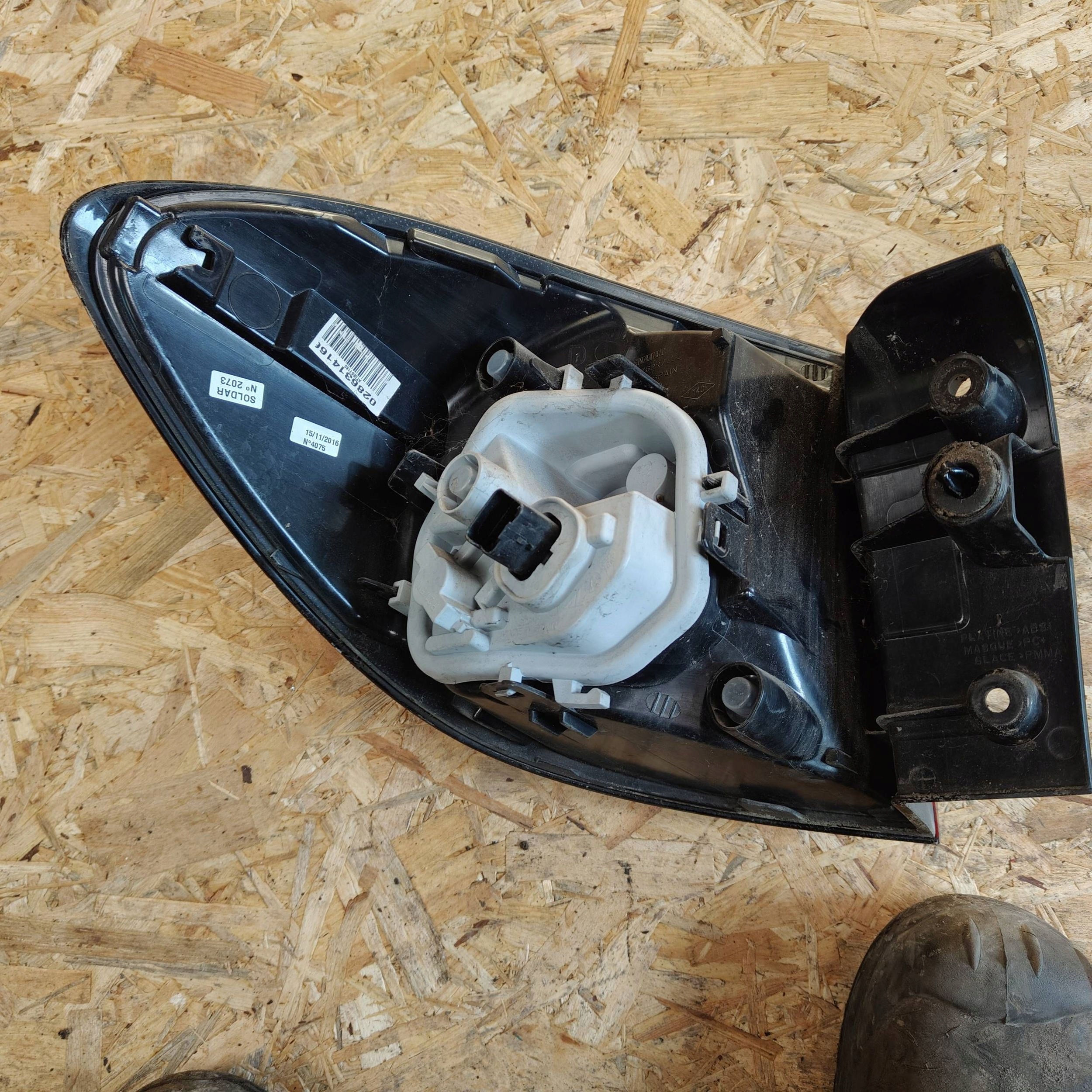 light rear rear part side right Renault Captur and 265509762R