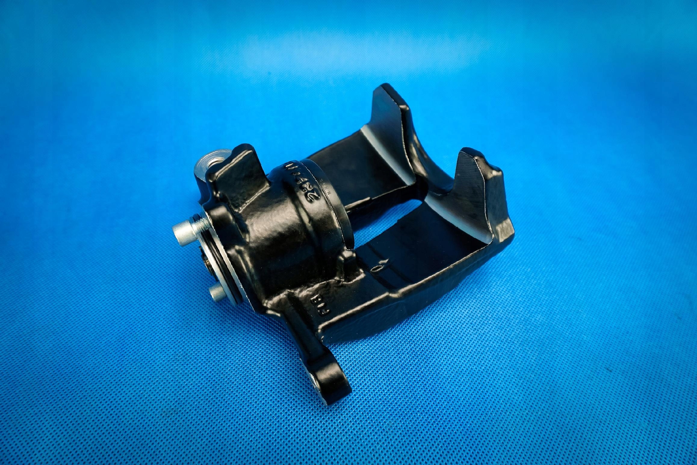 caliper brake rear part PR Audi Q7 4M Q8 4M0615404C