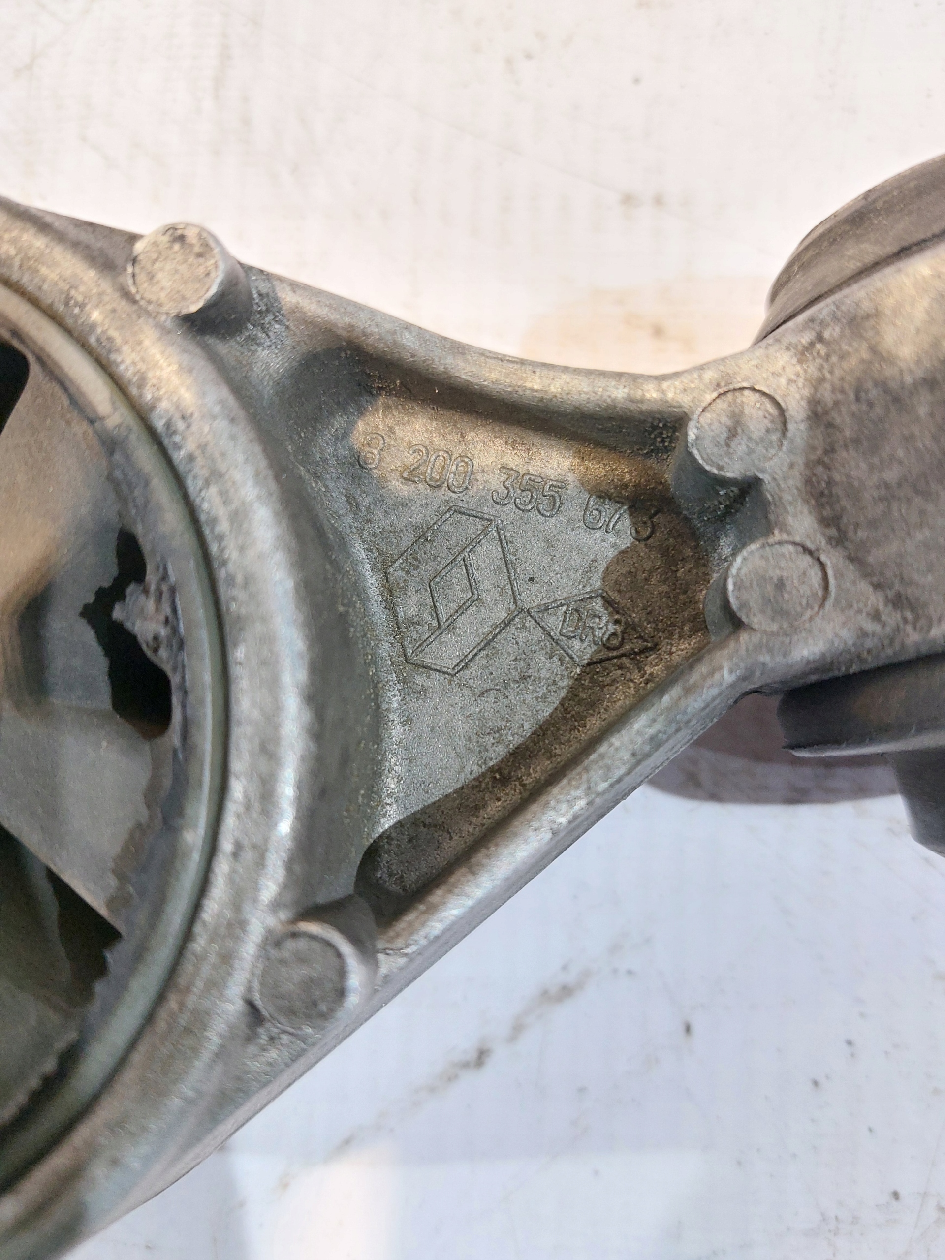 engine mount RENAULT SCENIC II 1.5dCI
