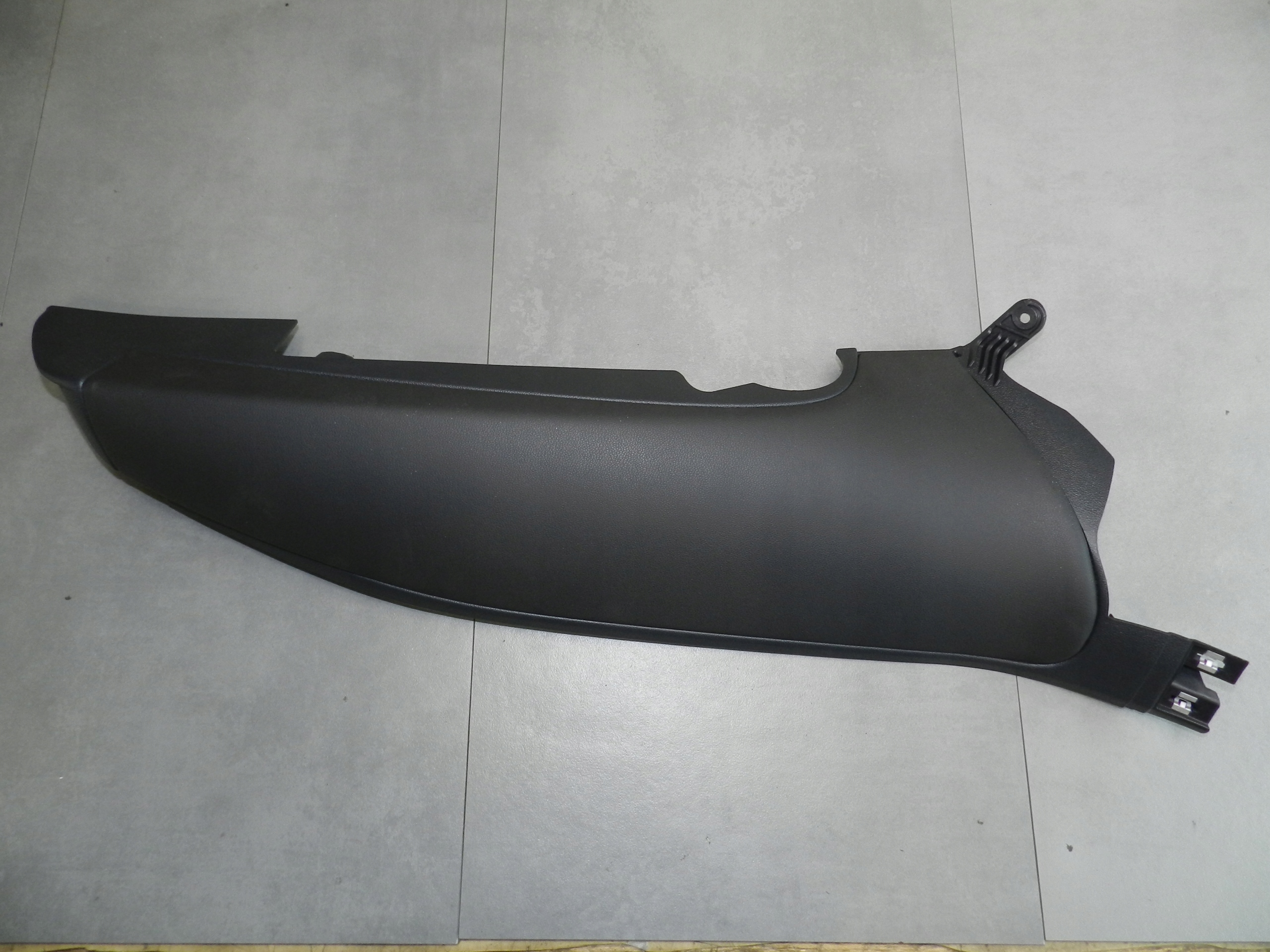 VW PASSAT B8 side right KANAPY 3G5885702A leather