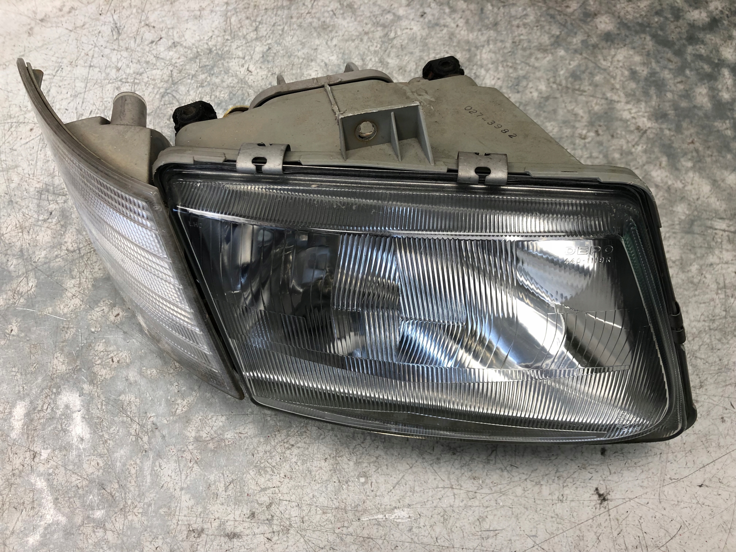 light indicator right front MERCEDES VITO W638