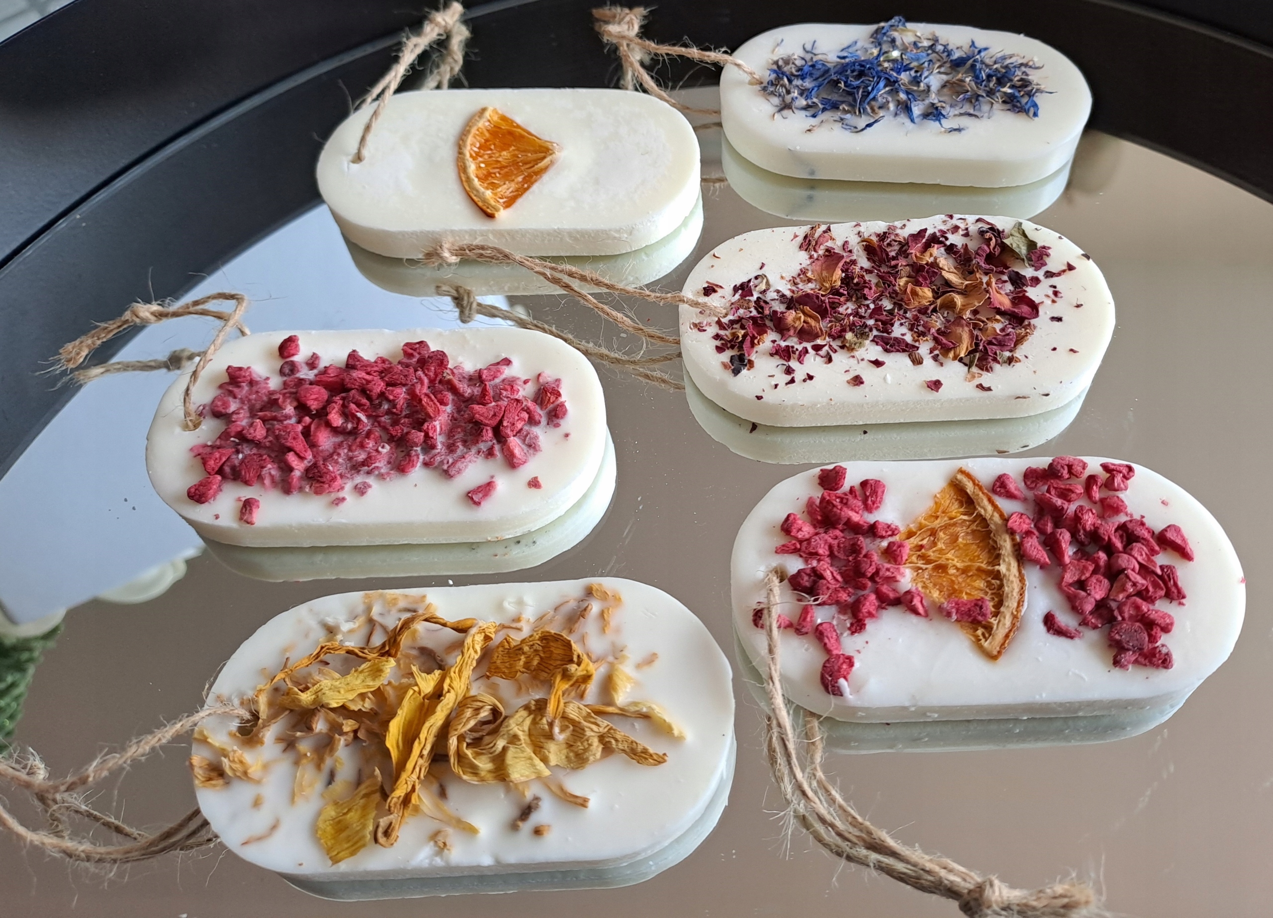 ZAPACH DO DOMU SZAFY GARDEROBY SZAFKI ZAWIESZKA TROPIKALNE OWOCE WOSK SOJA Marka Ravina