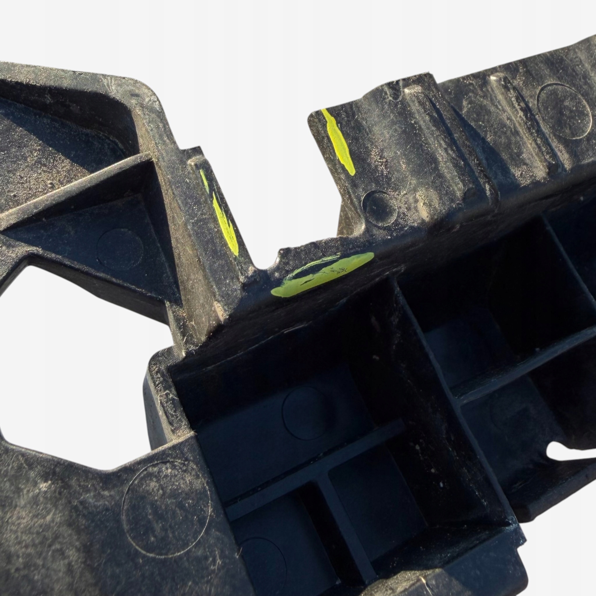 support holder console bracket OPEL CROSSLAND X 13477180 front left