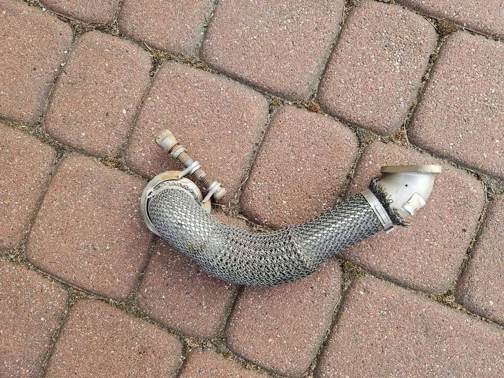 prijenos crijevo cijev EGR plinova 1.3CDTI 1.3D Opel Corsa E 55584896
