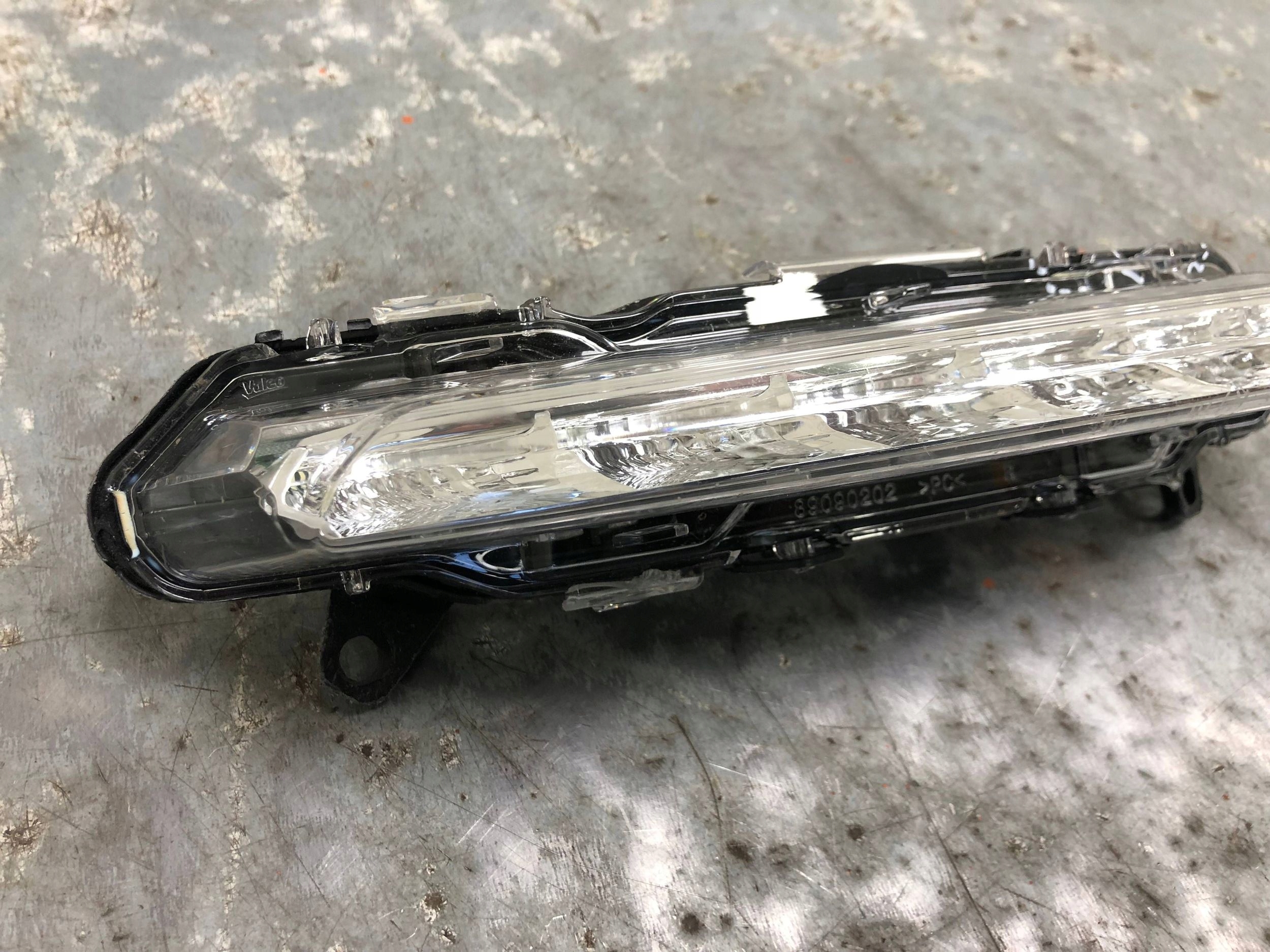 light DRL LED right front MERCEDES W221 A2218201856