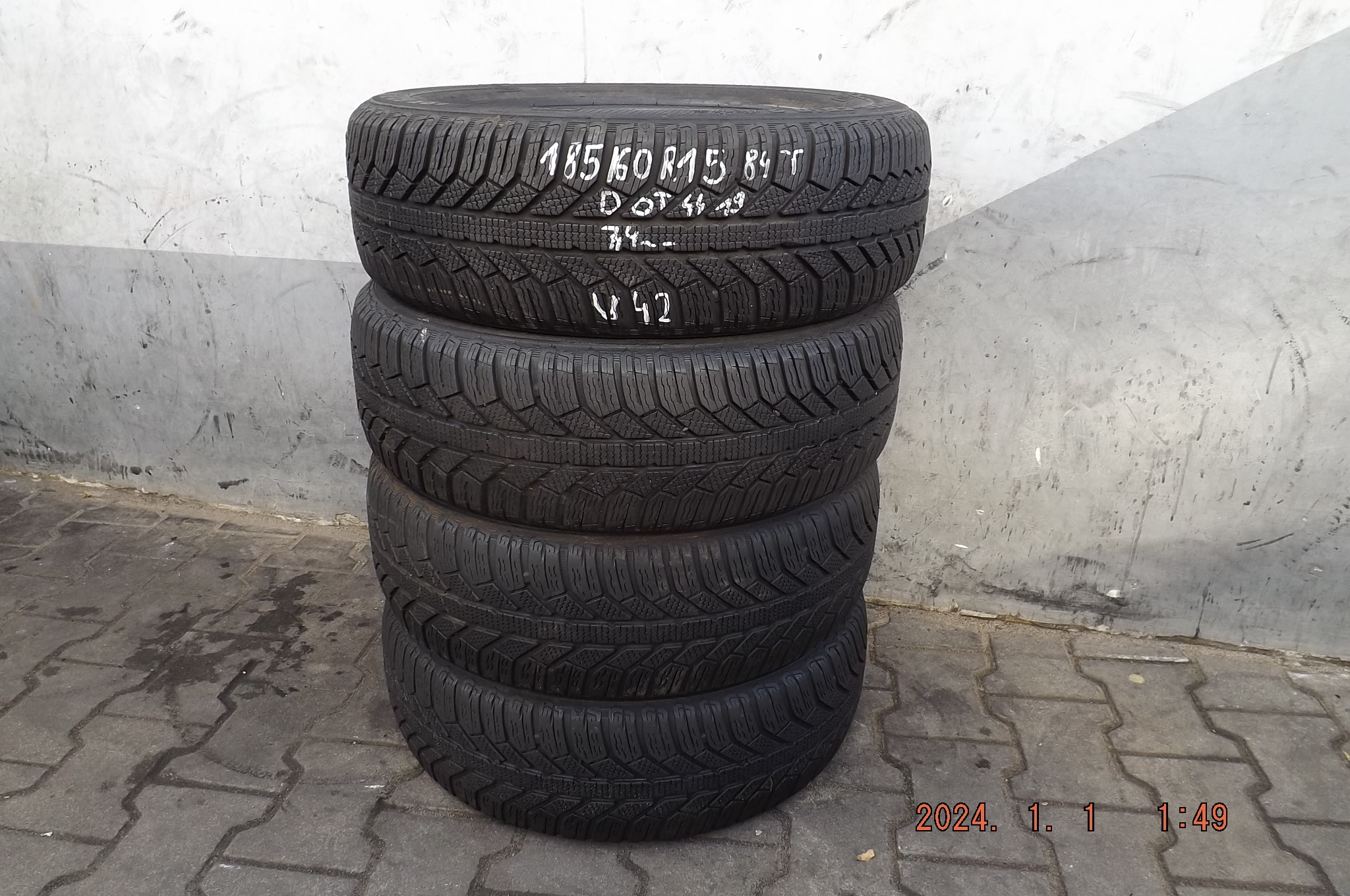 [U42] 4XZIMA 185/60R15 84T SEMPERIT MASTER-GRIP 2 & Model inny